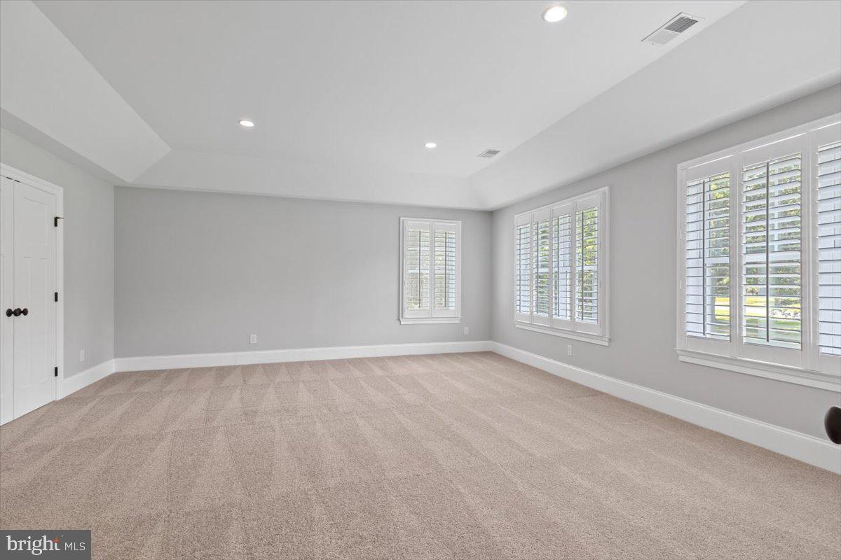 RADNOR HUNT - Residential