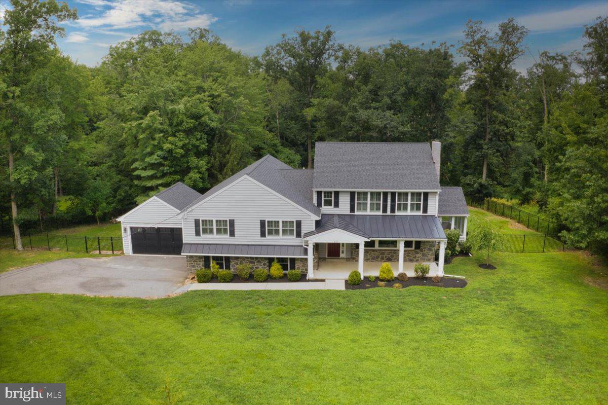 RADNOR HUNT - Residential