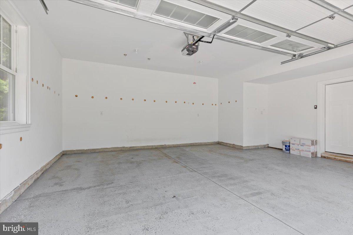 RADNOR HUNT - Residential