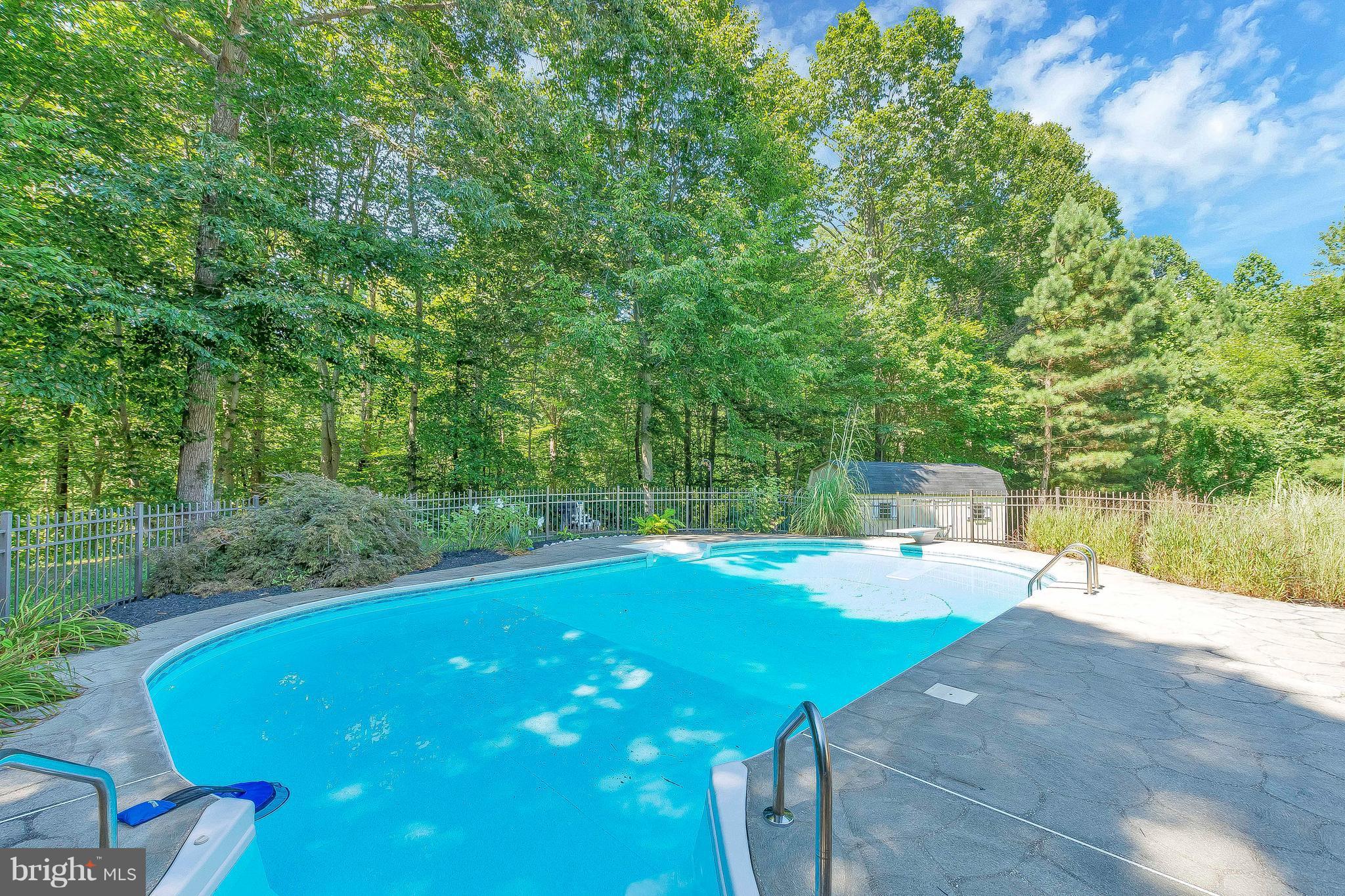 SUNDERLEIGH - Residential