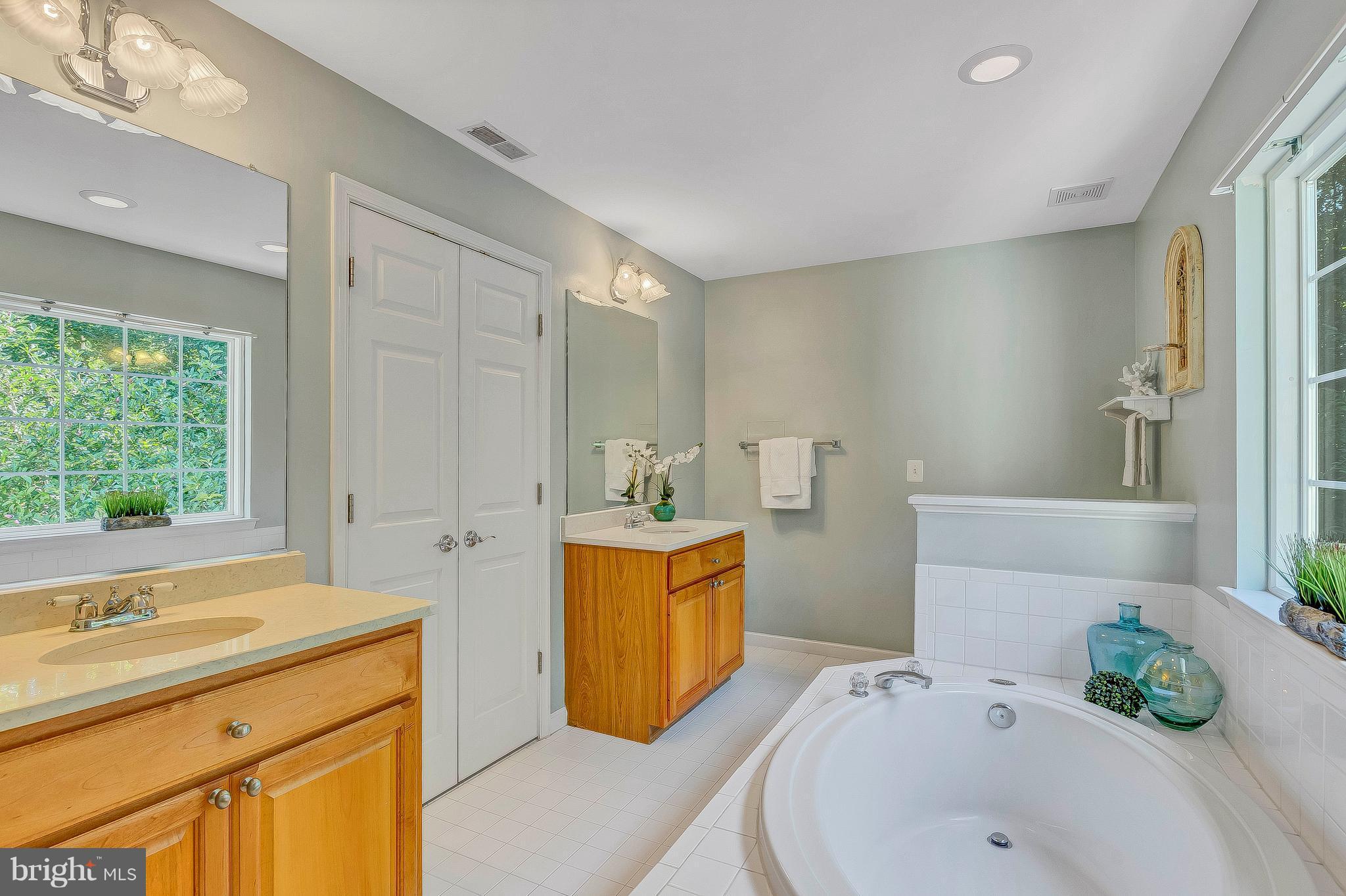 SUNDERLEIGH - Residential