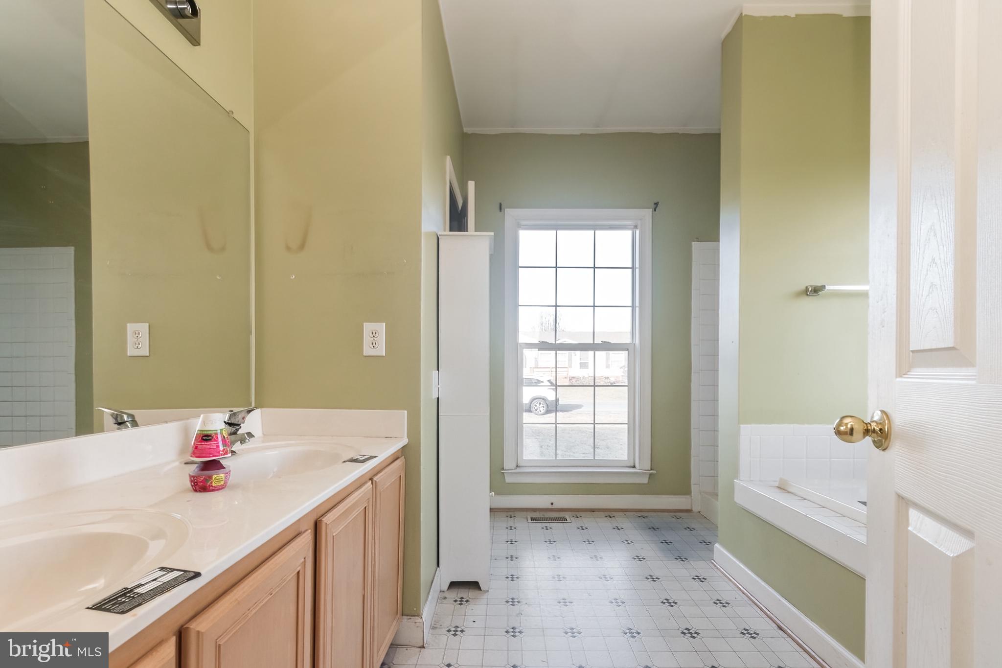 SUMMER HILL - Residential