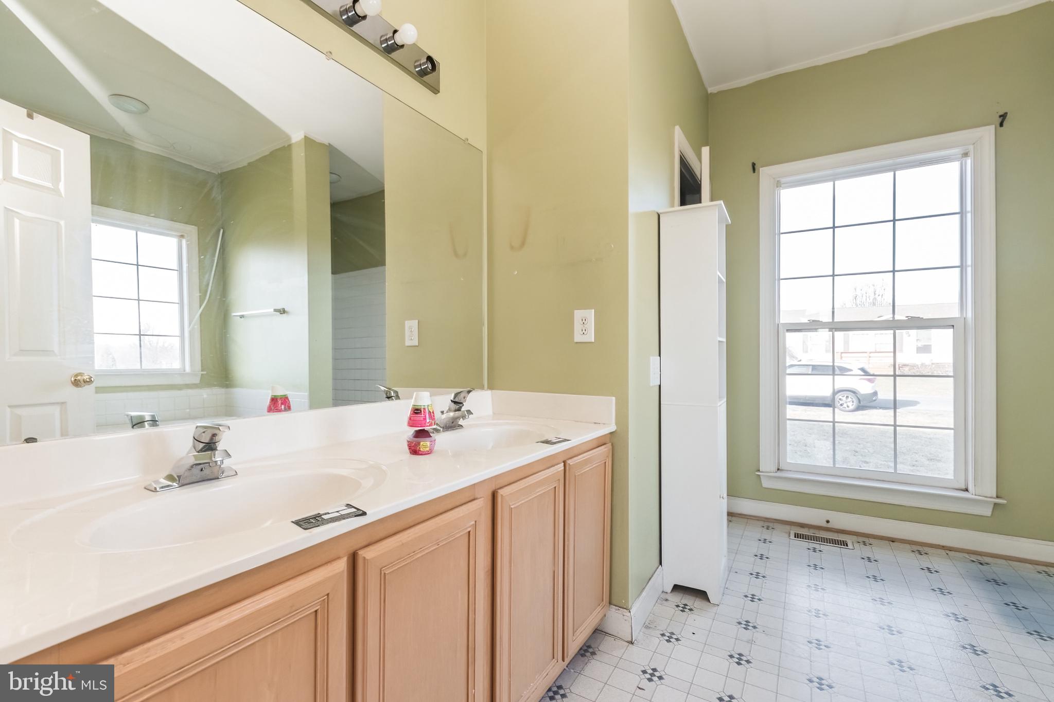 SUMMER HILL - Residential