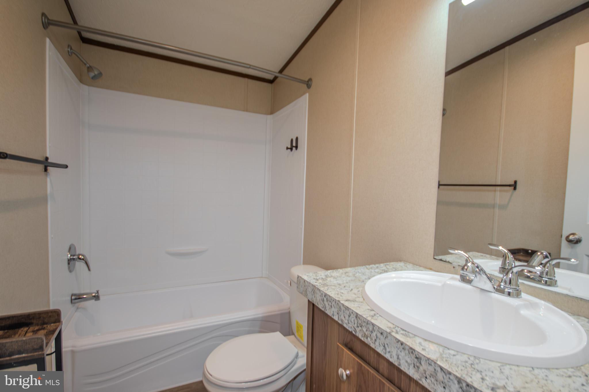 STRAWBERRY VILLAGE - Residential