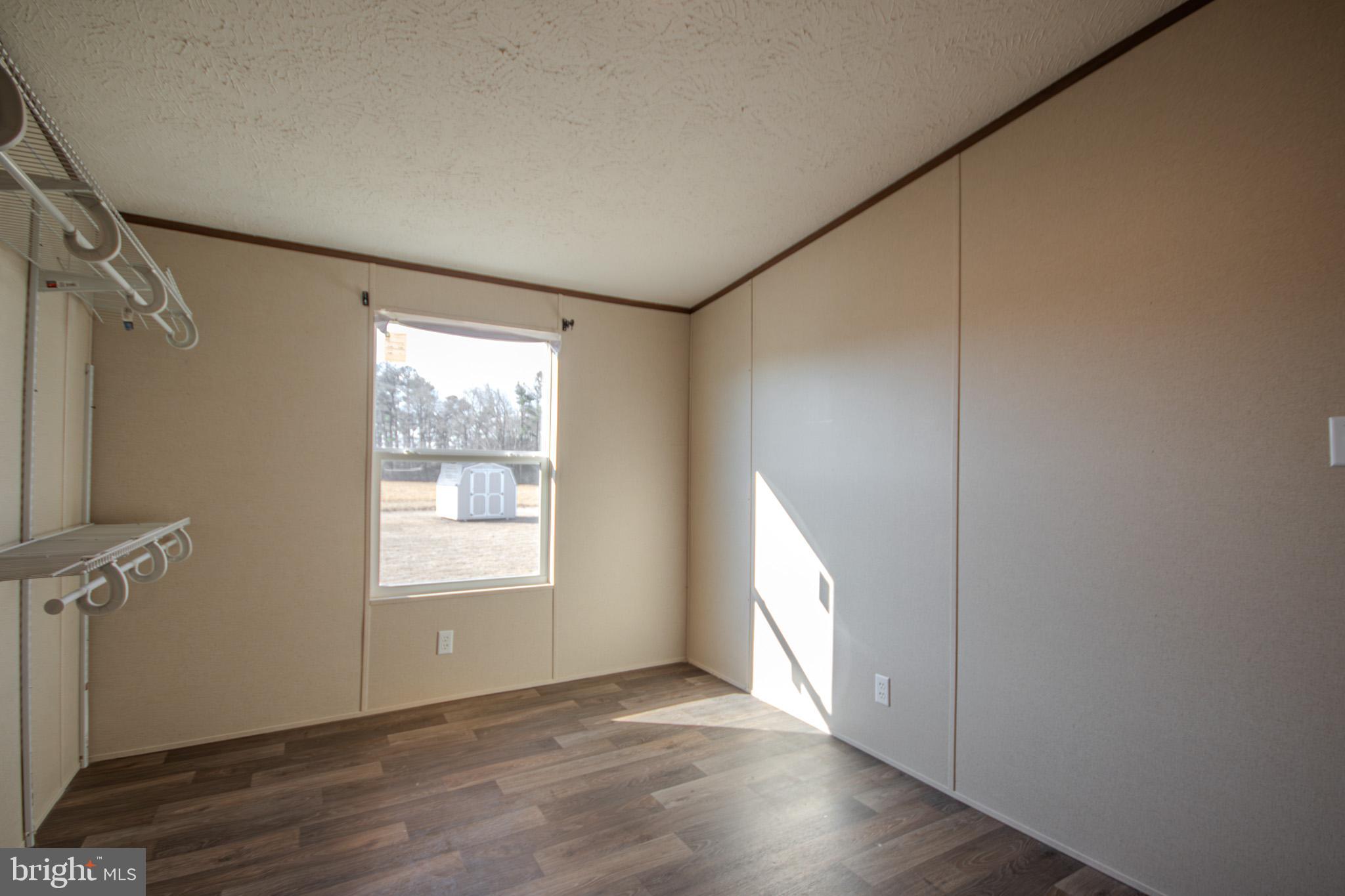 STRAWBERRY VILLAGE - Residential