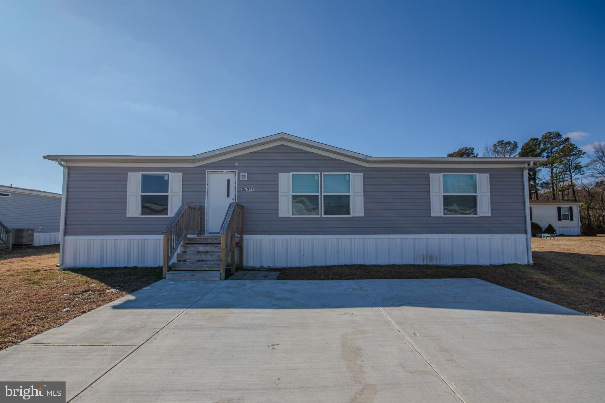 STRAWBERRY VILLAGE - Residential