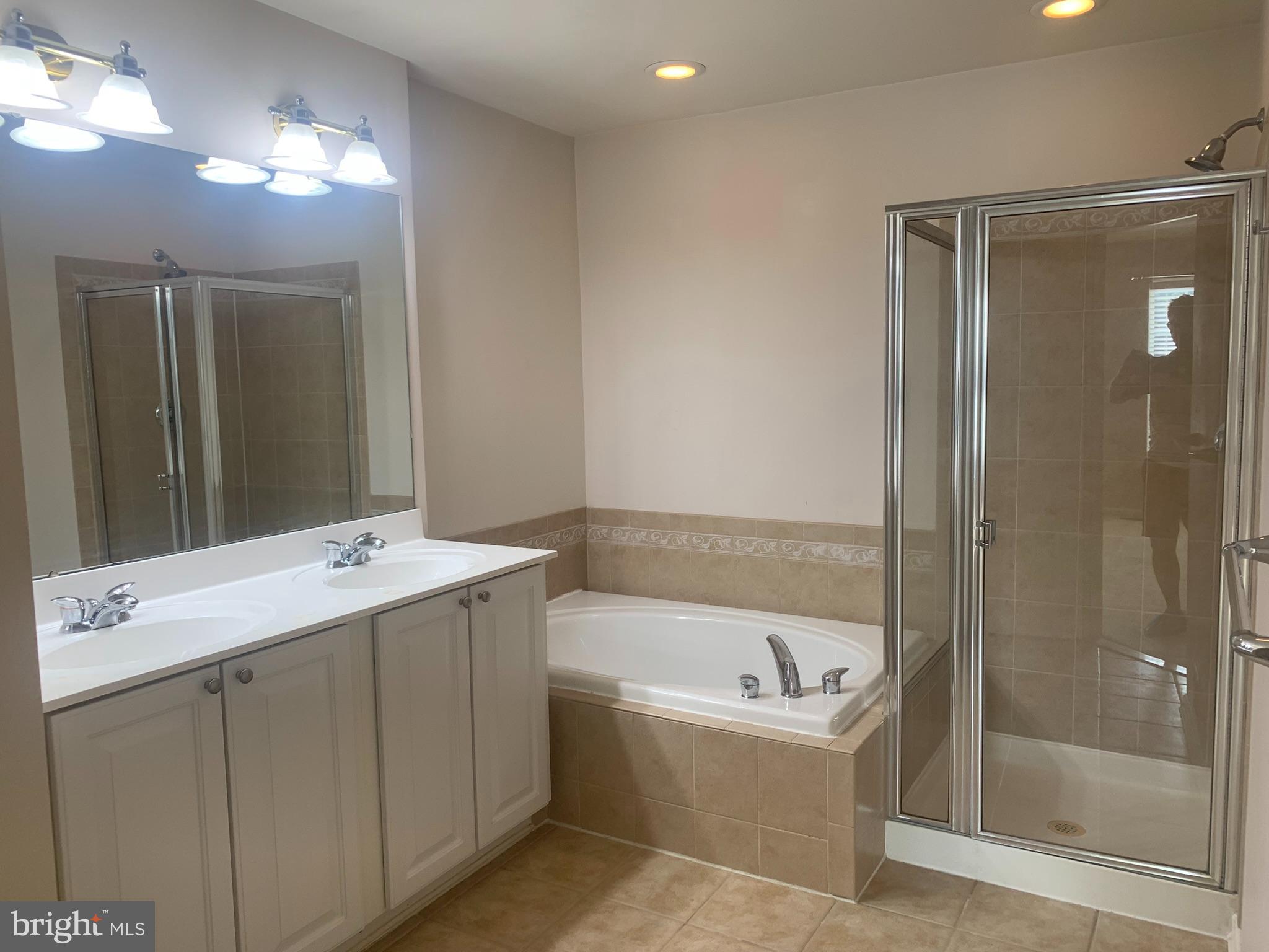 HONEYGO VILLAGE - Residential Lease