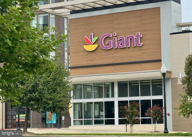 FOXCROFT COLONY CONDOS - Residential Lease