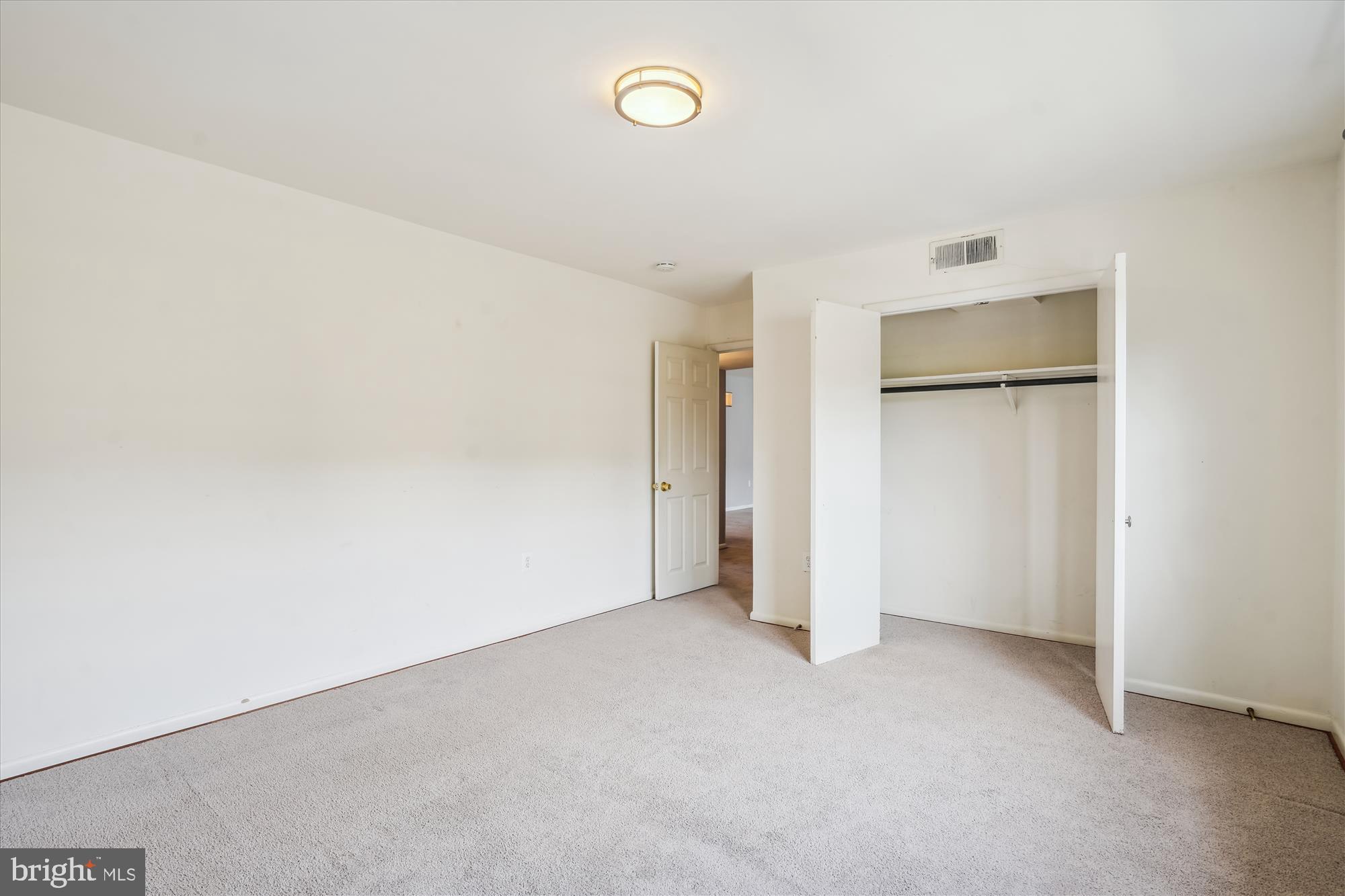 FOXCROFT COLONY CONDOS - Residential Lease