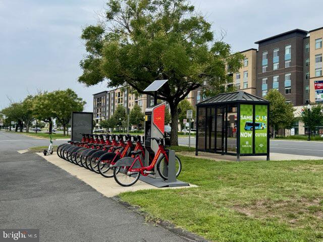 FOXCROFT COLONY CONDOS - Residential Lease