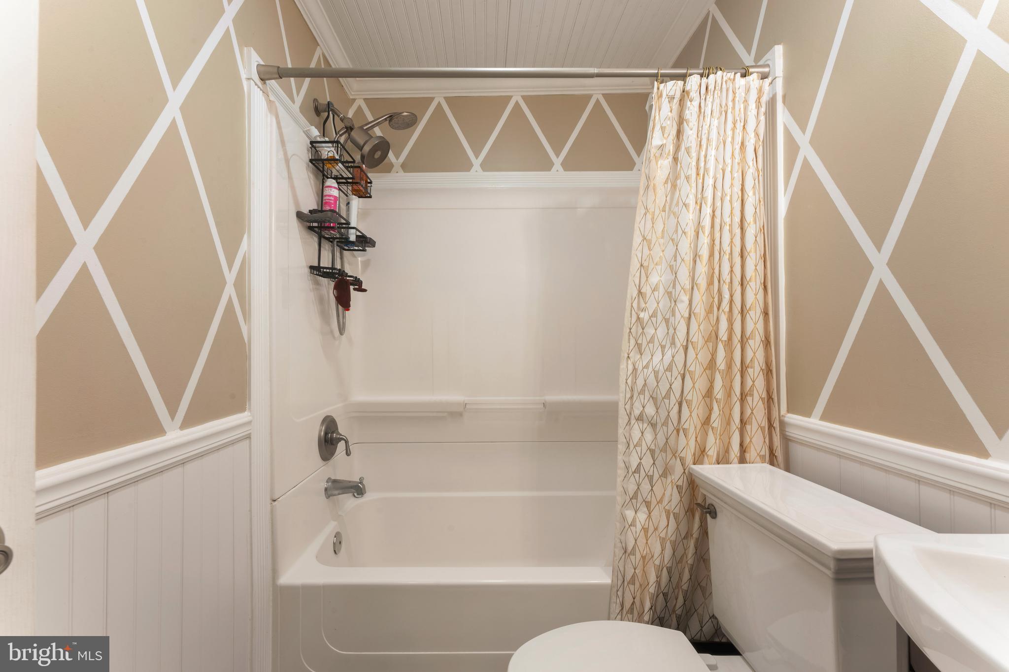 NANLYN FARMS - Residential