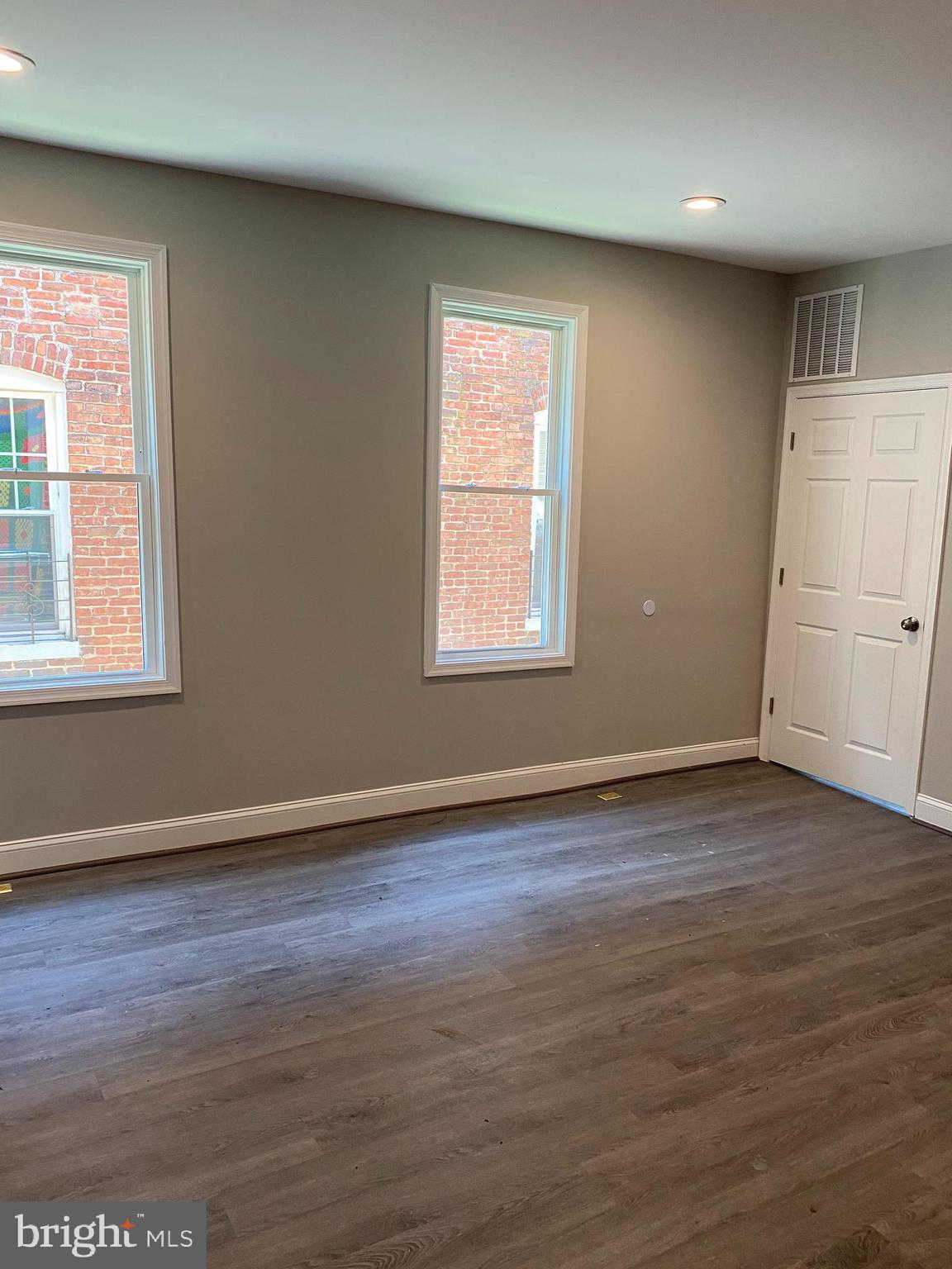 WOODBERRY - Residential Lease