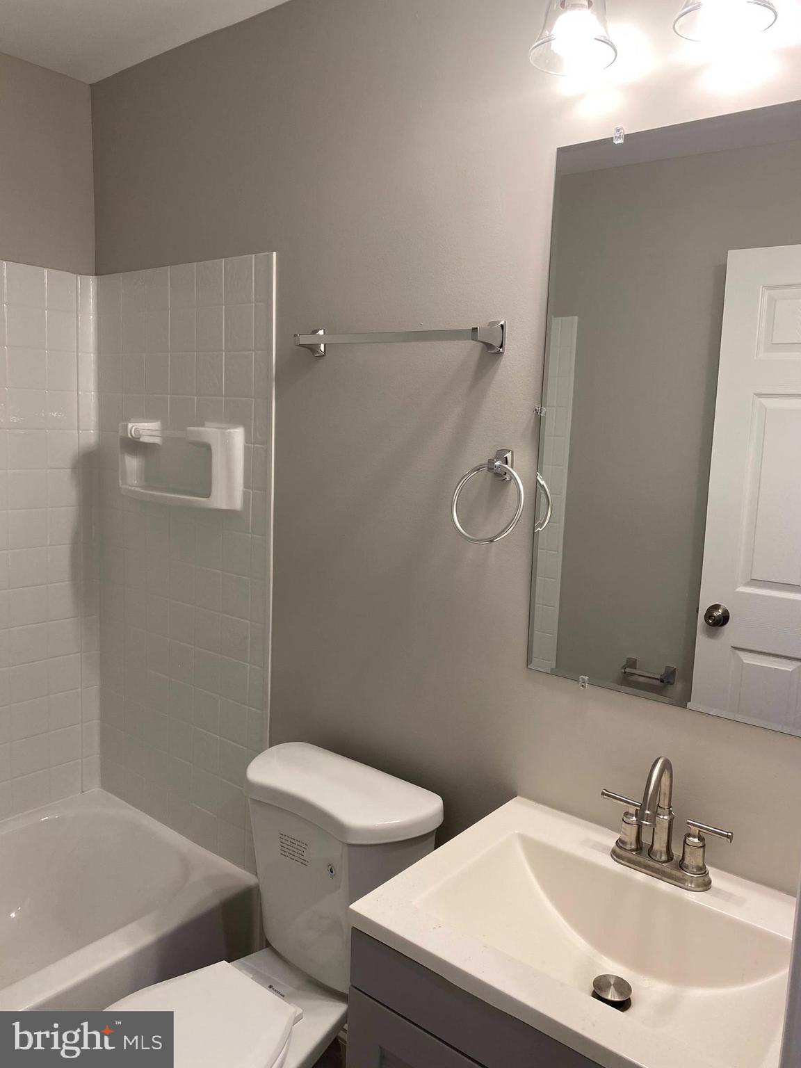 WOODBERRY - Residential Lease