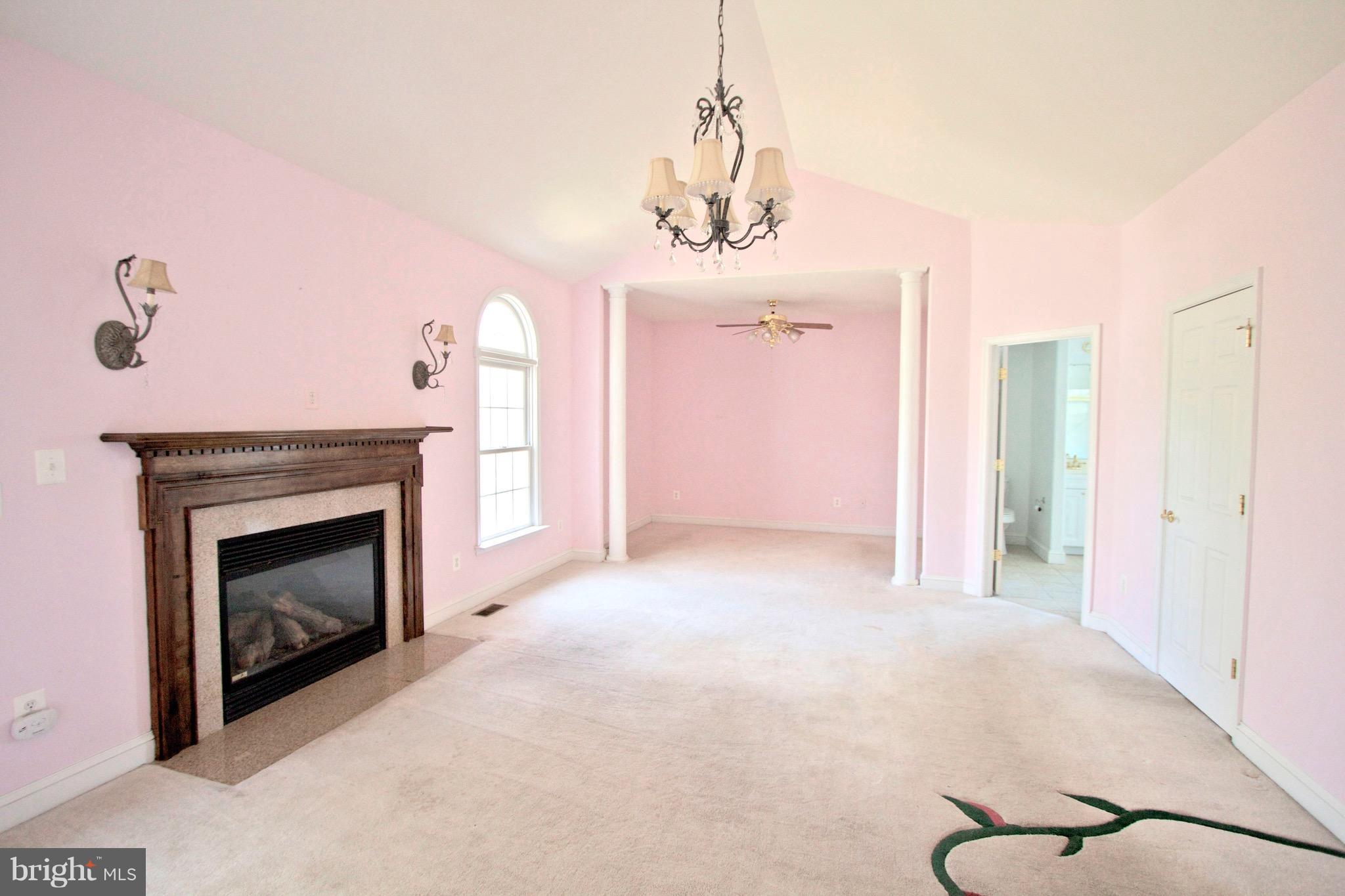 ESTATES AT SINGLETREE - Residential