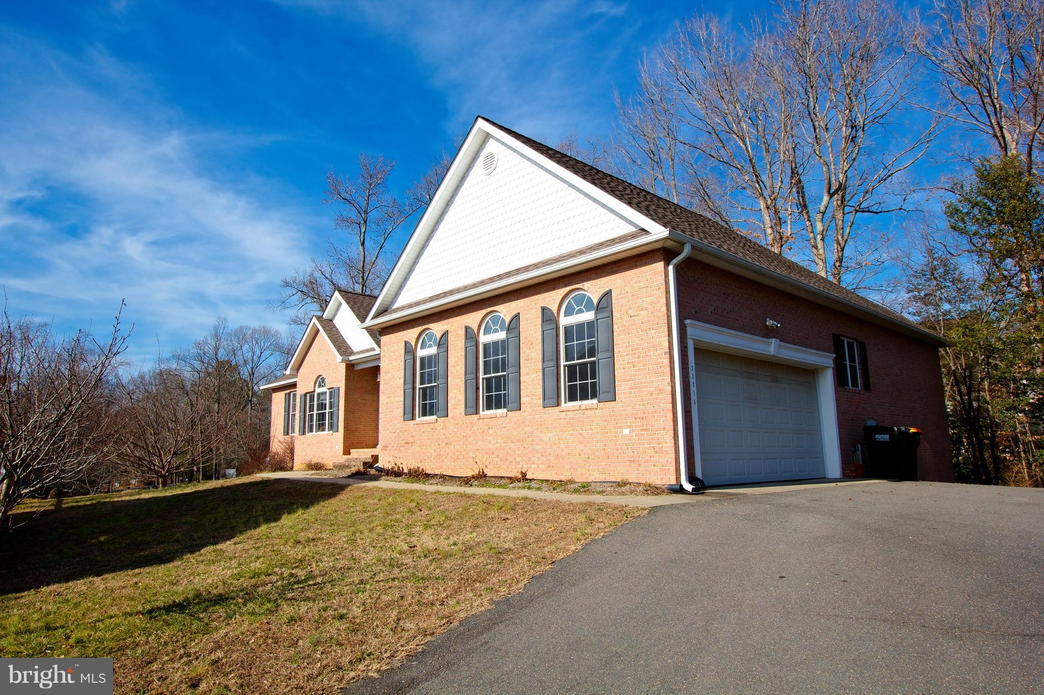 ESTATES AT SINGLETREE - Residential