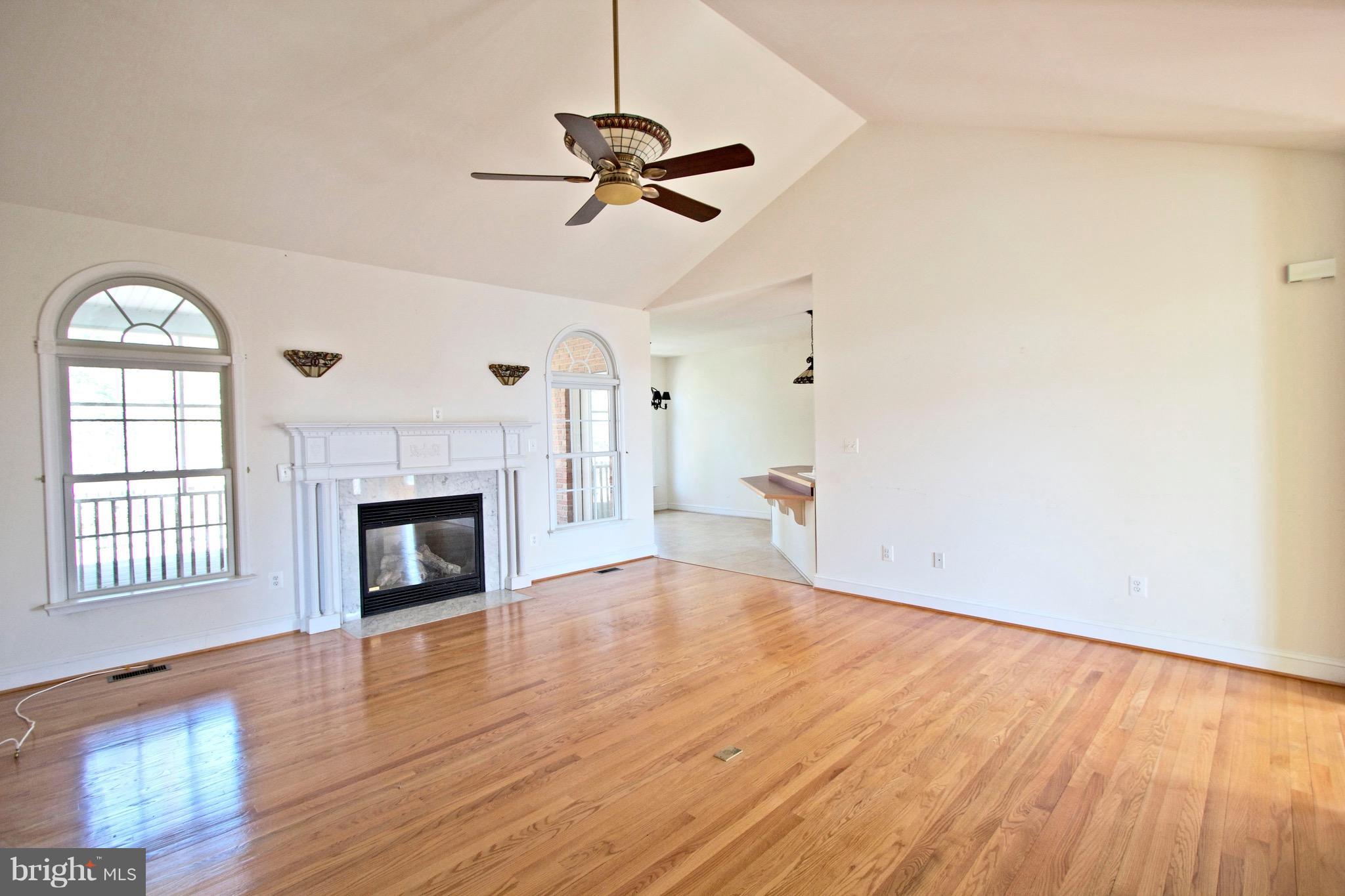 ESTATES AT SINGLETREE - Residential