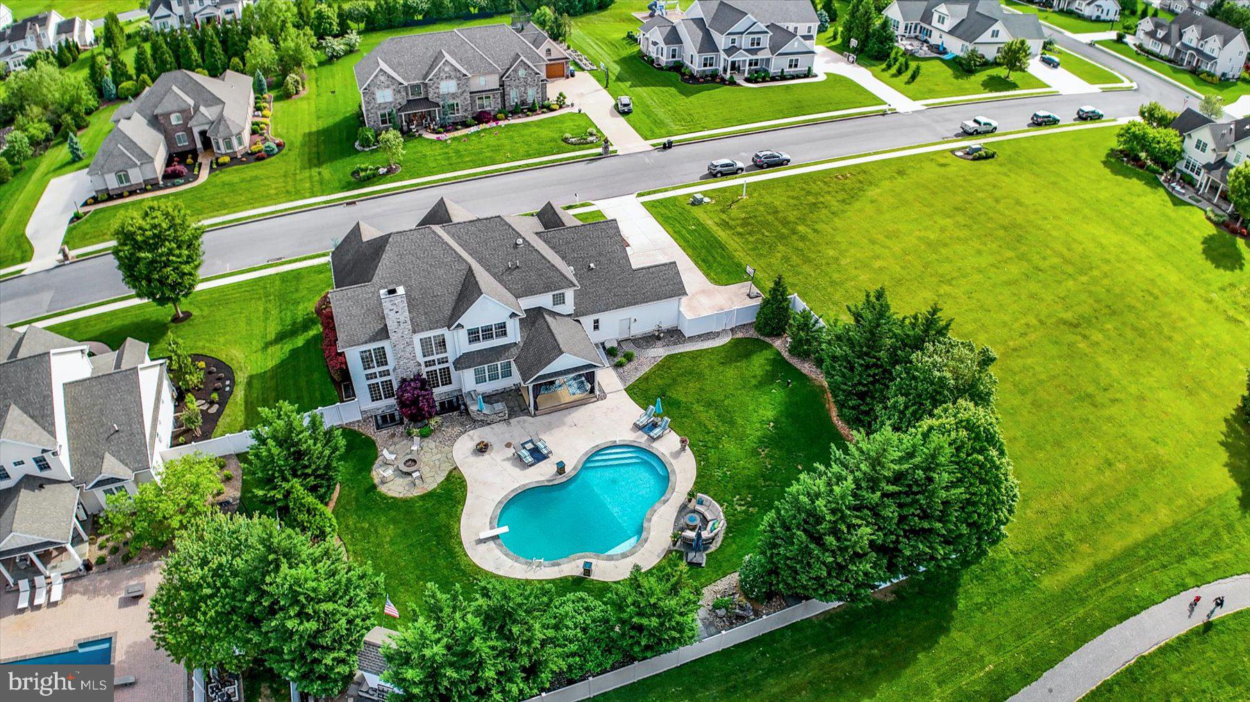 MEADOWVIEW ESTATES - Residential