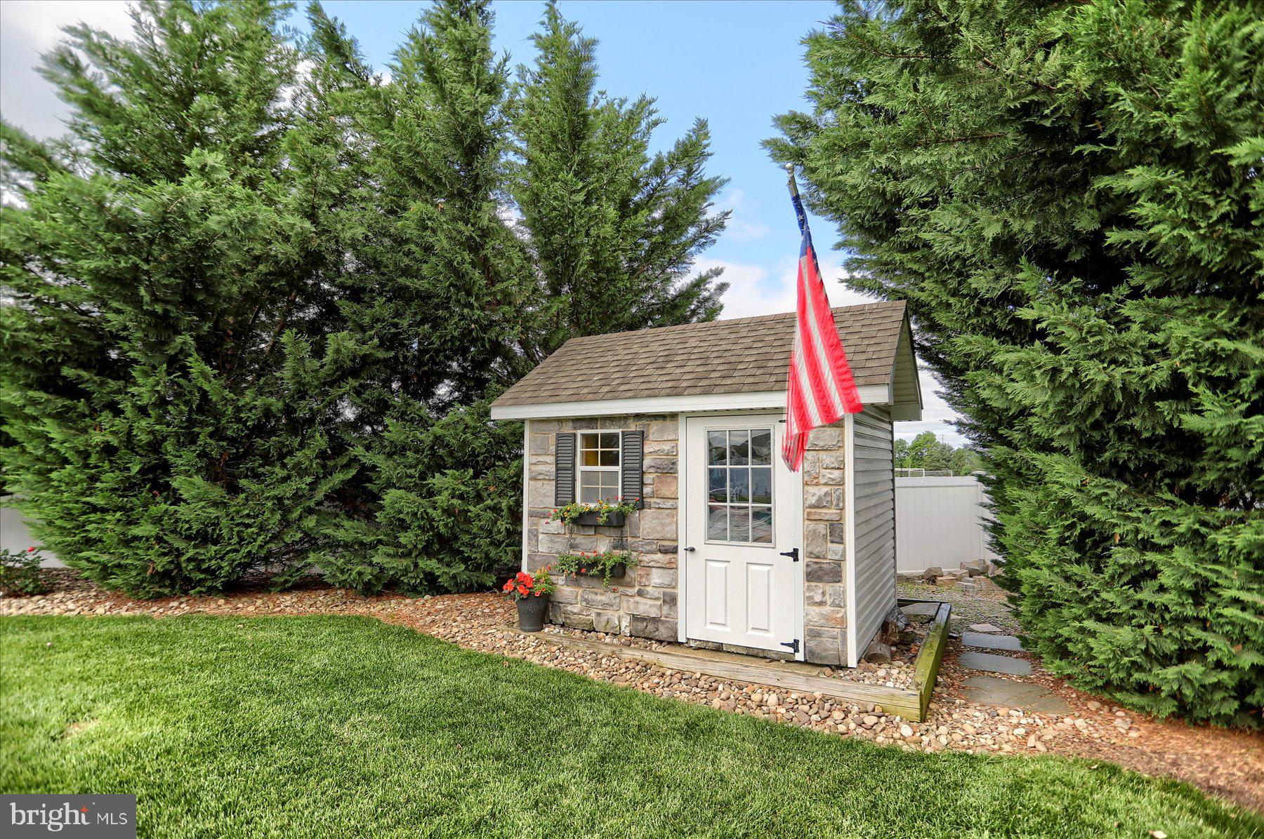 MEADOWVIEW ESTATES - Residential