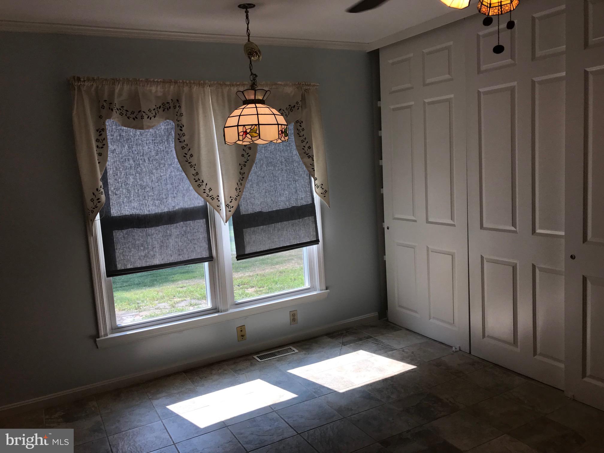 MT MIDDLETON ESTATES - Residential Lease