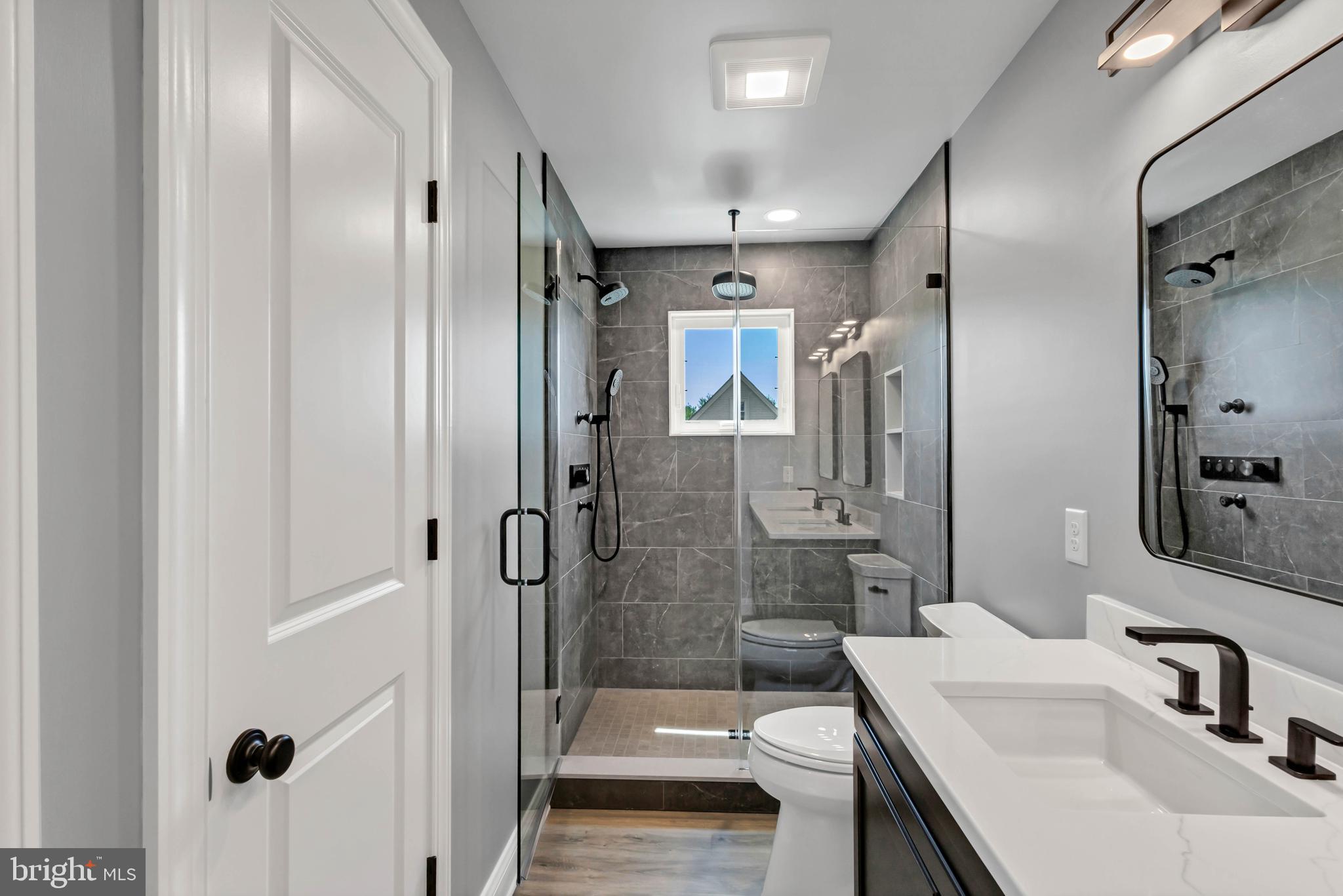 STRAY FOX - Residential