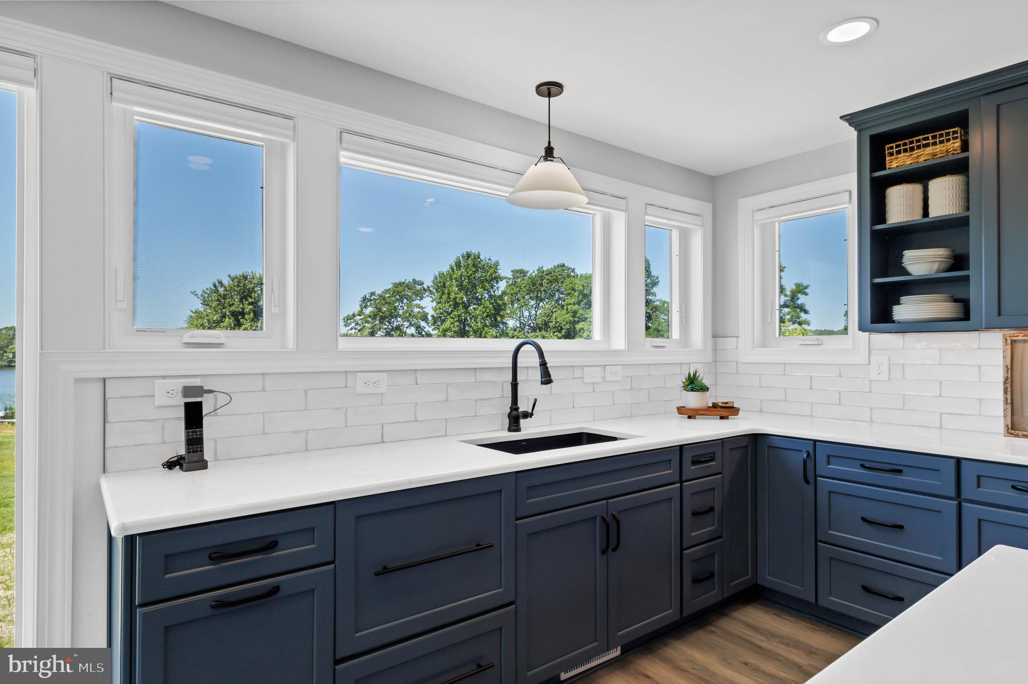 STRAY FOX - Residential