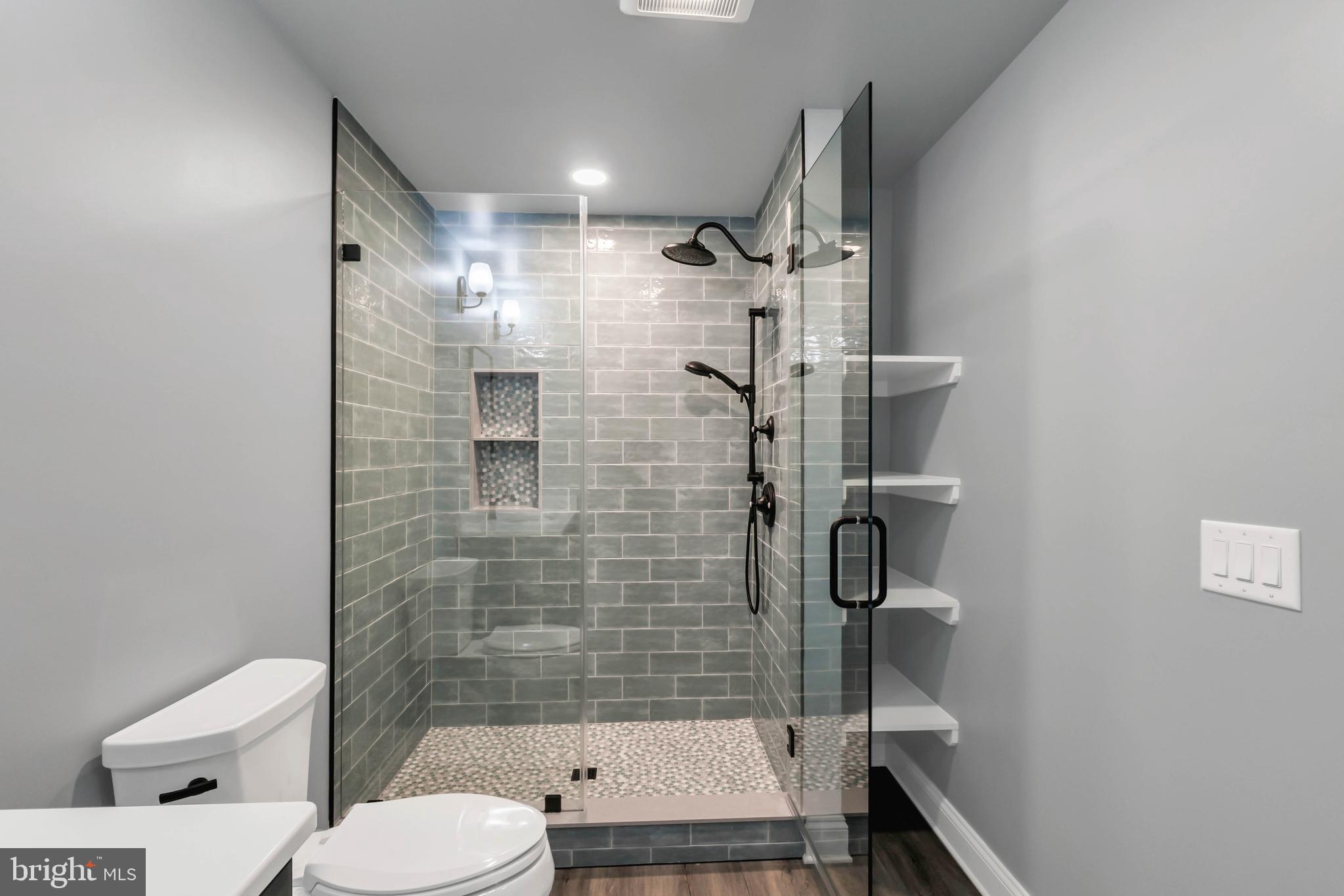 STRAY FOX - Residential