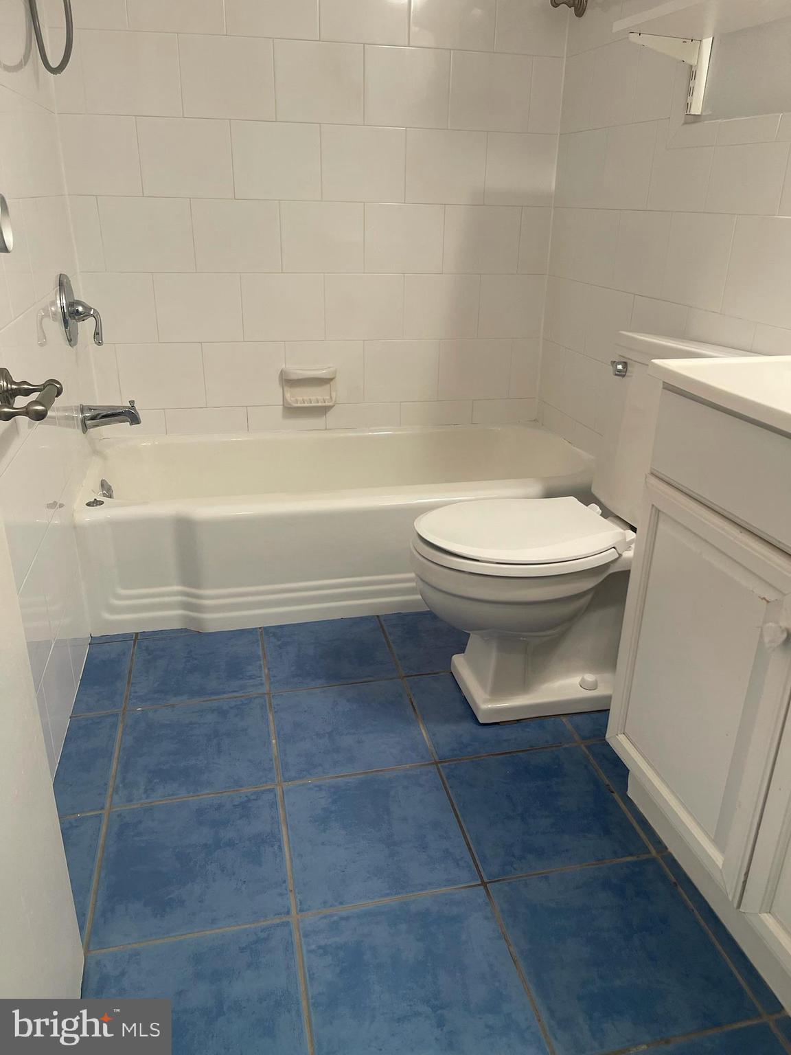 WHITEHALL - Residential