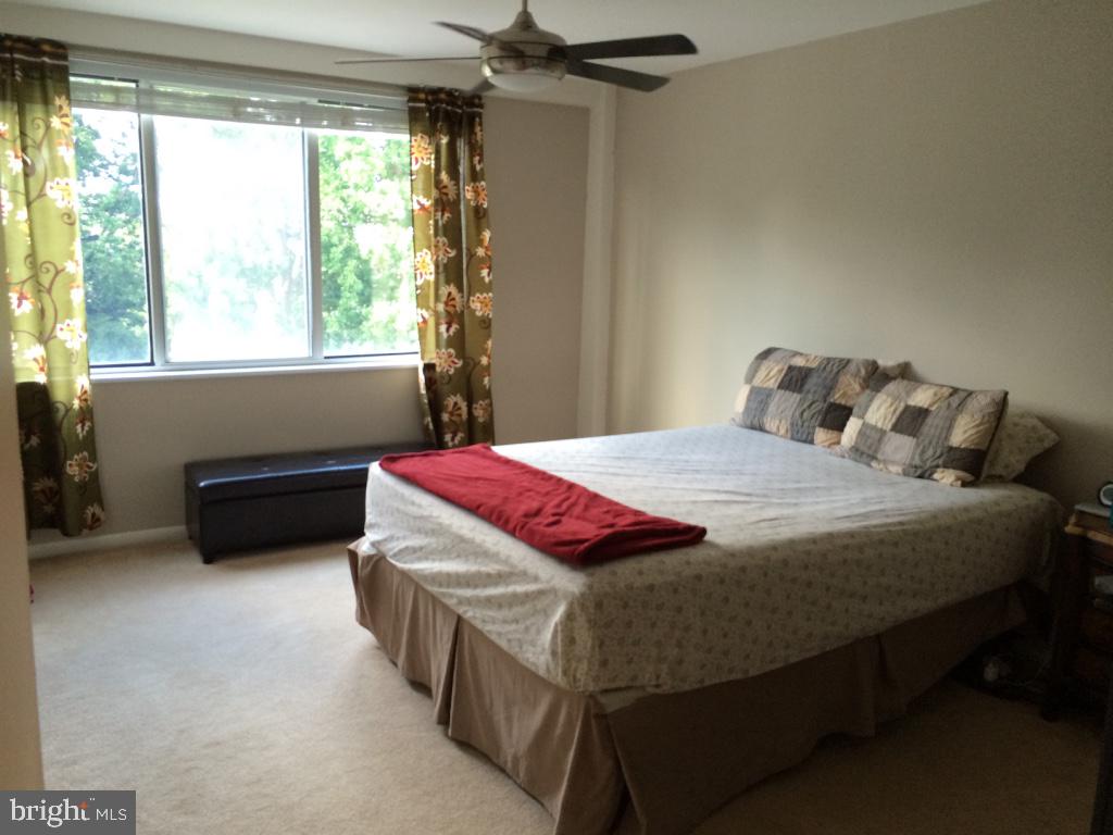 WHITEHALL - Residential