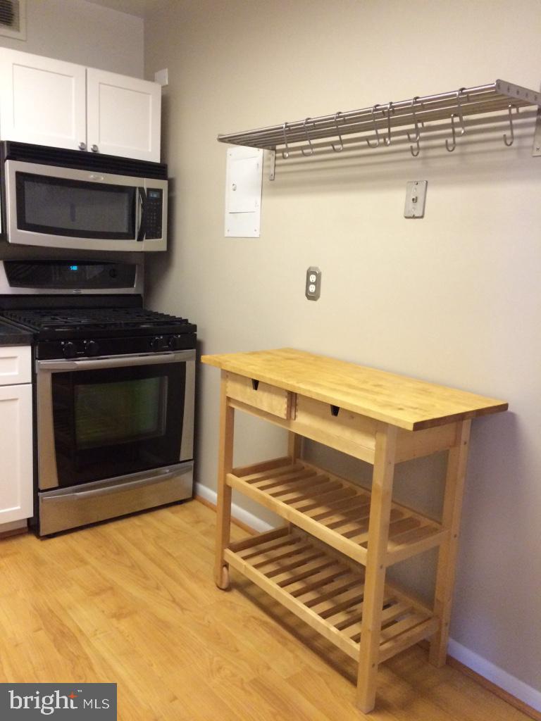 WHITEHALL - Residential