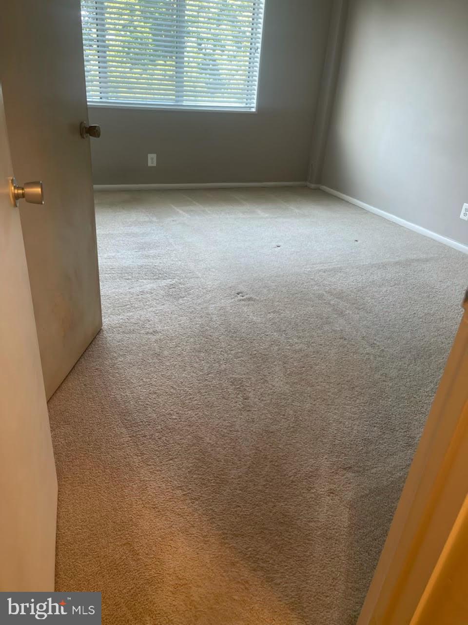 WHITEHALL - Residential