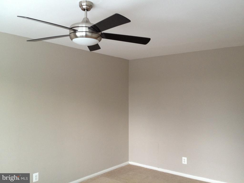 WHITEHALL - Residential