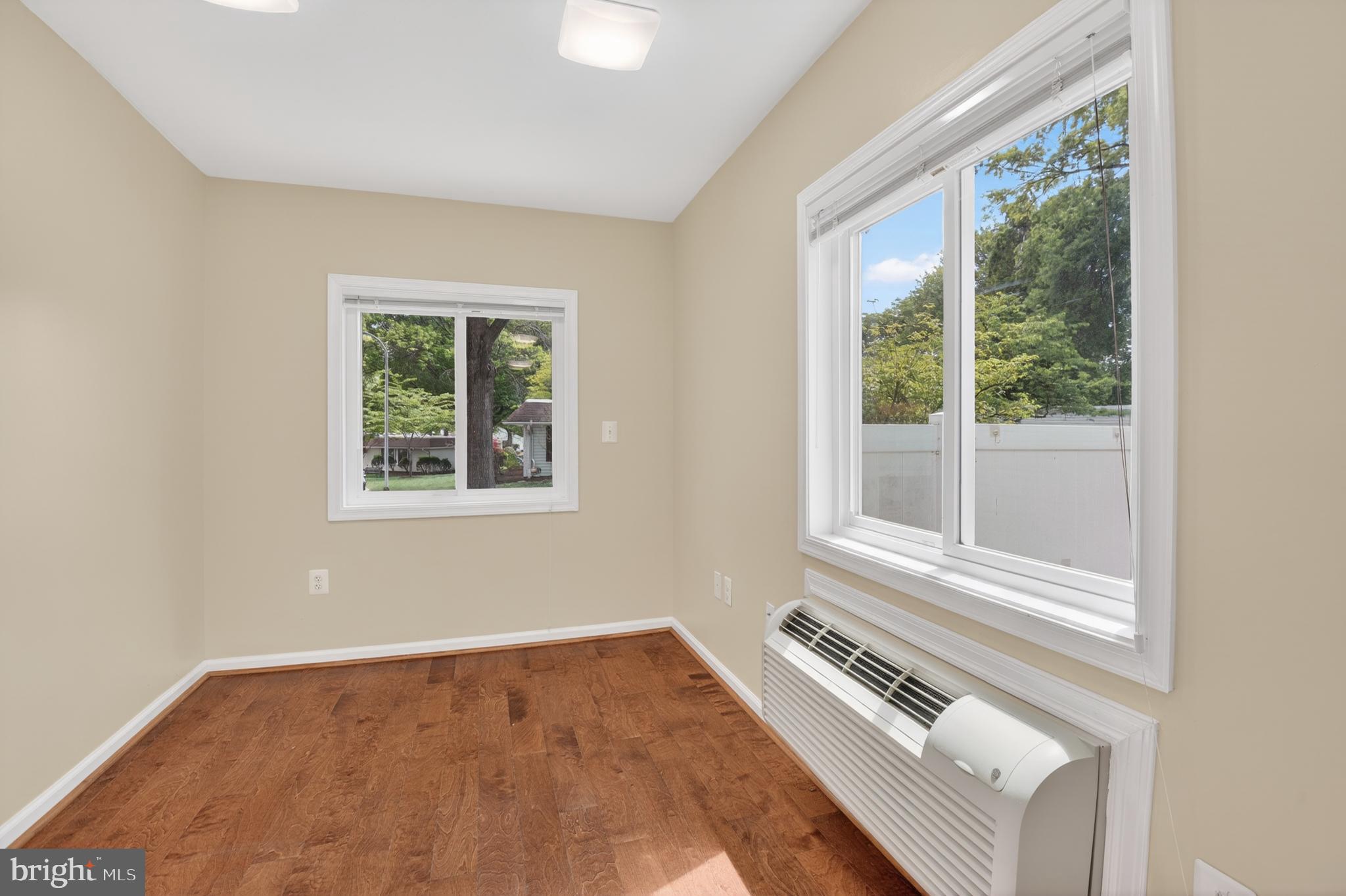 ROSSMOOR MUTUAL #10 - Residential