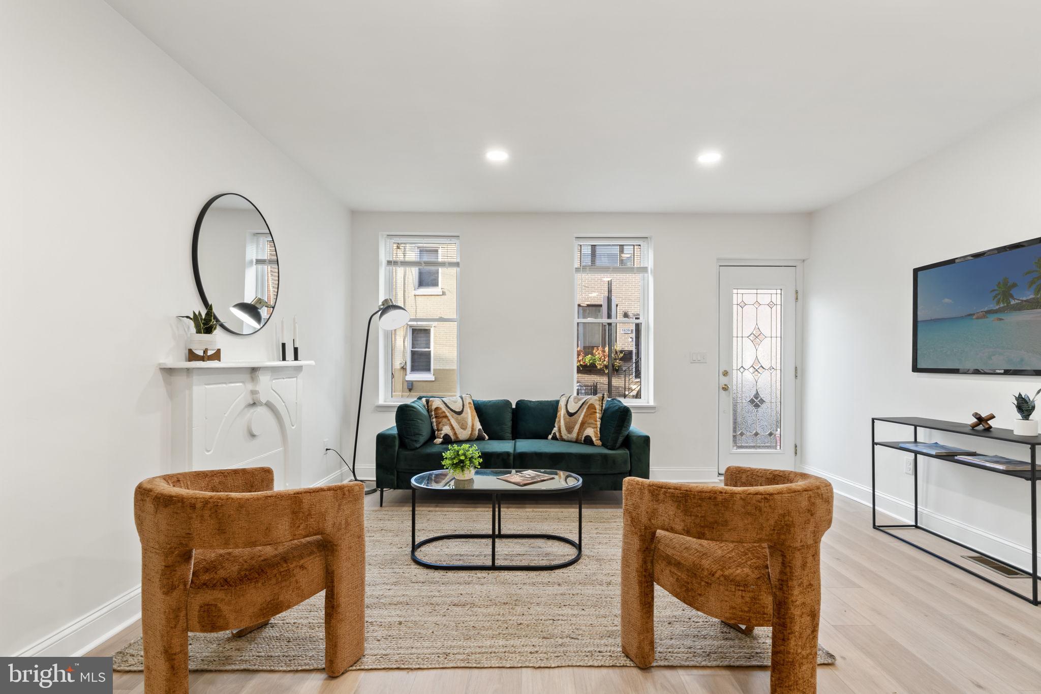 POINT BREEZE - Residential