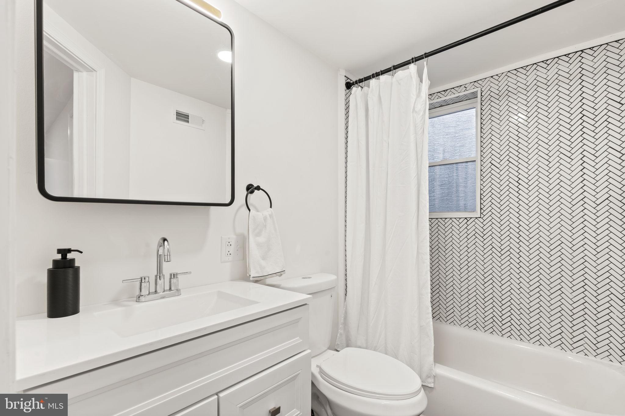 POINT BREEZE - Residential