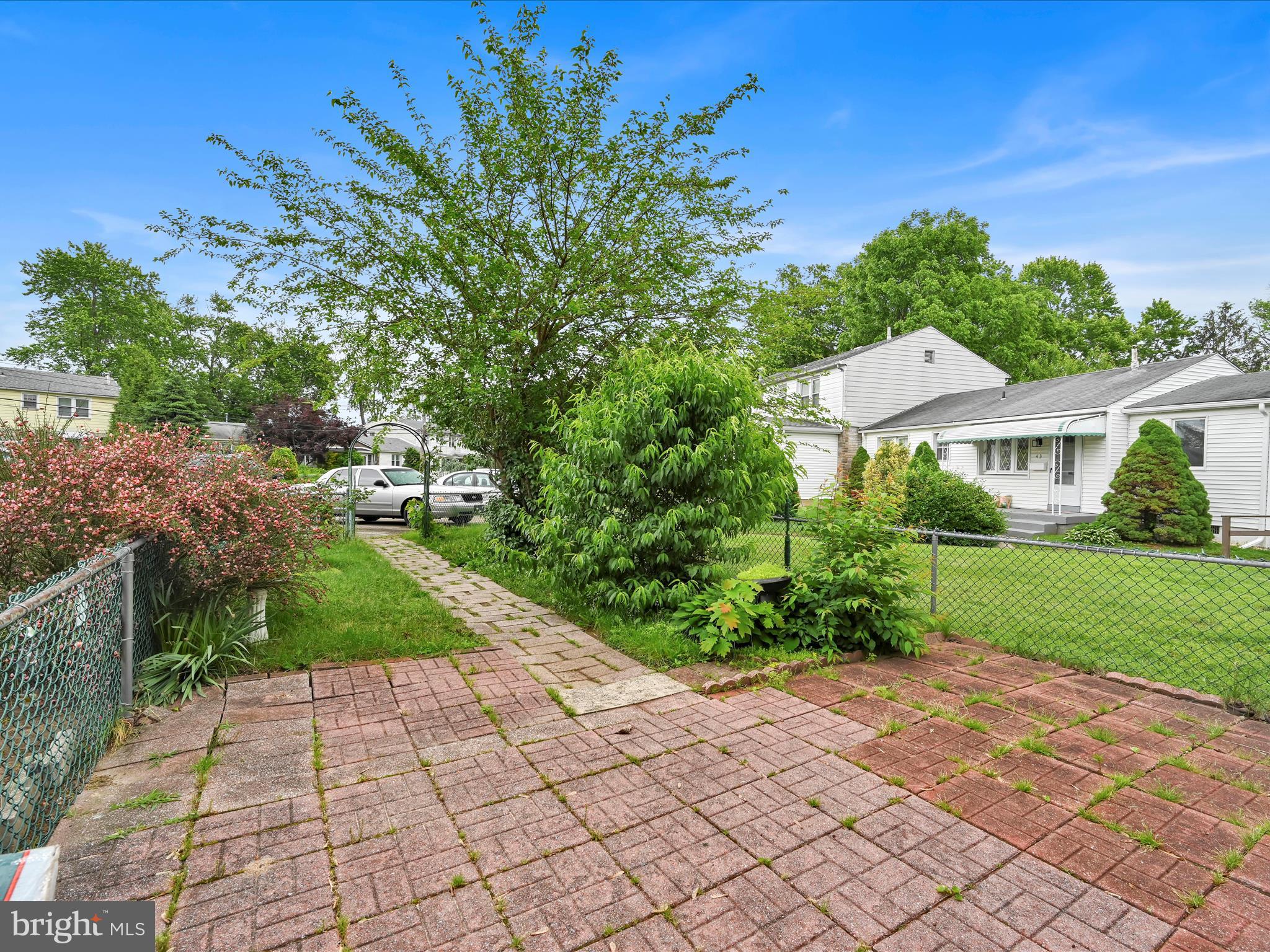 39 BENSON AVENUE