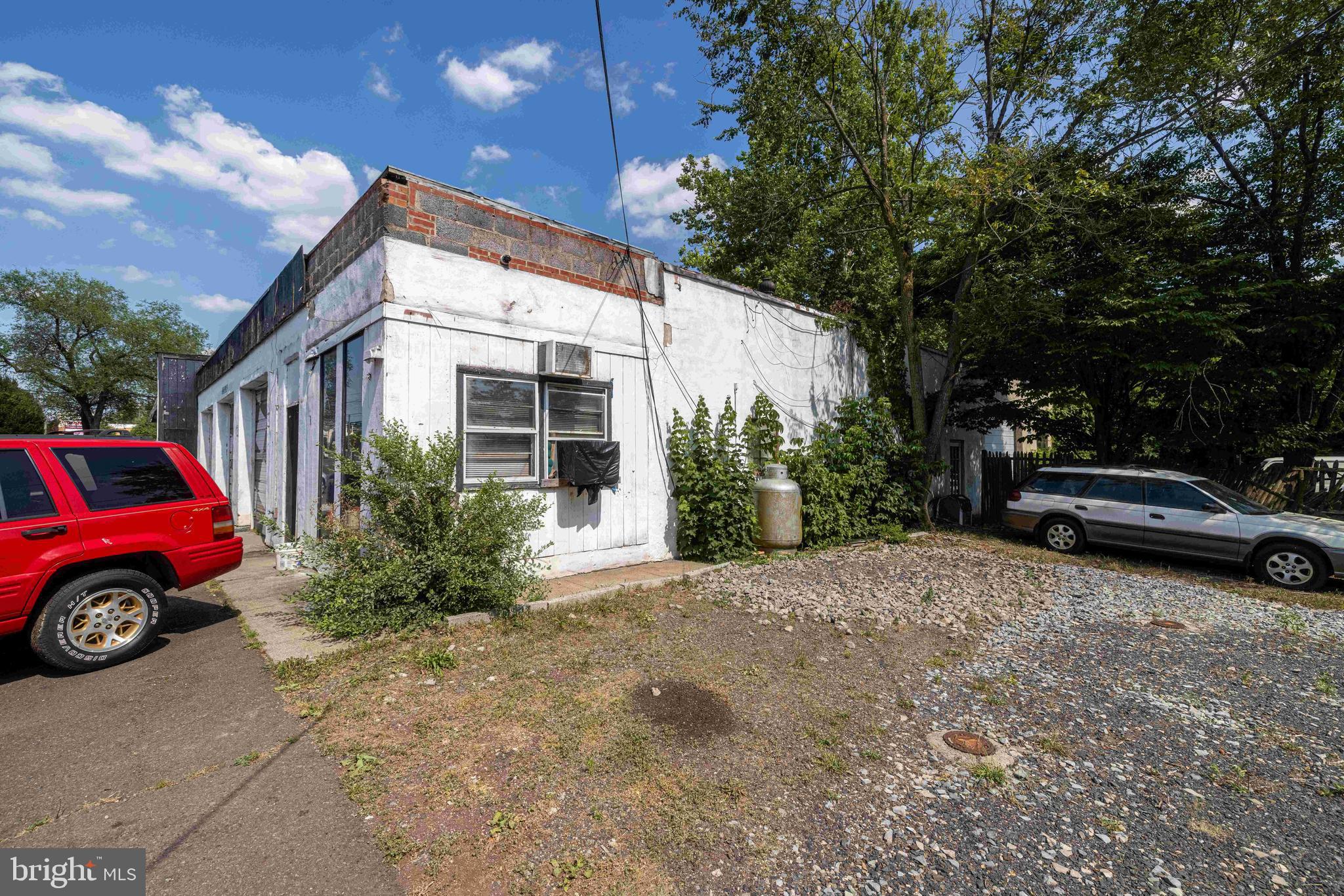 6528 LOWER YORK ROAD