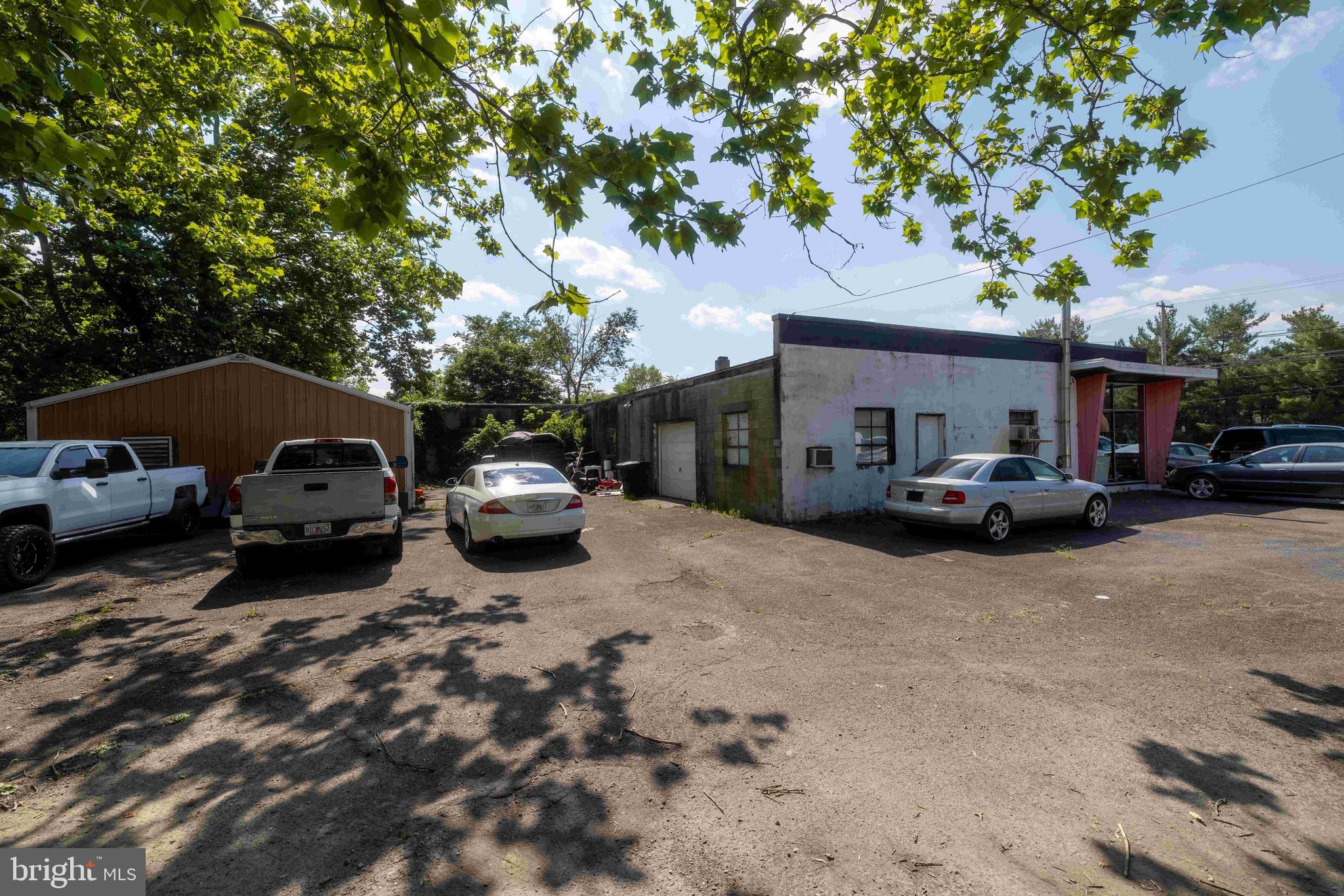 6528 LOWER YORK ROAD
