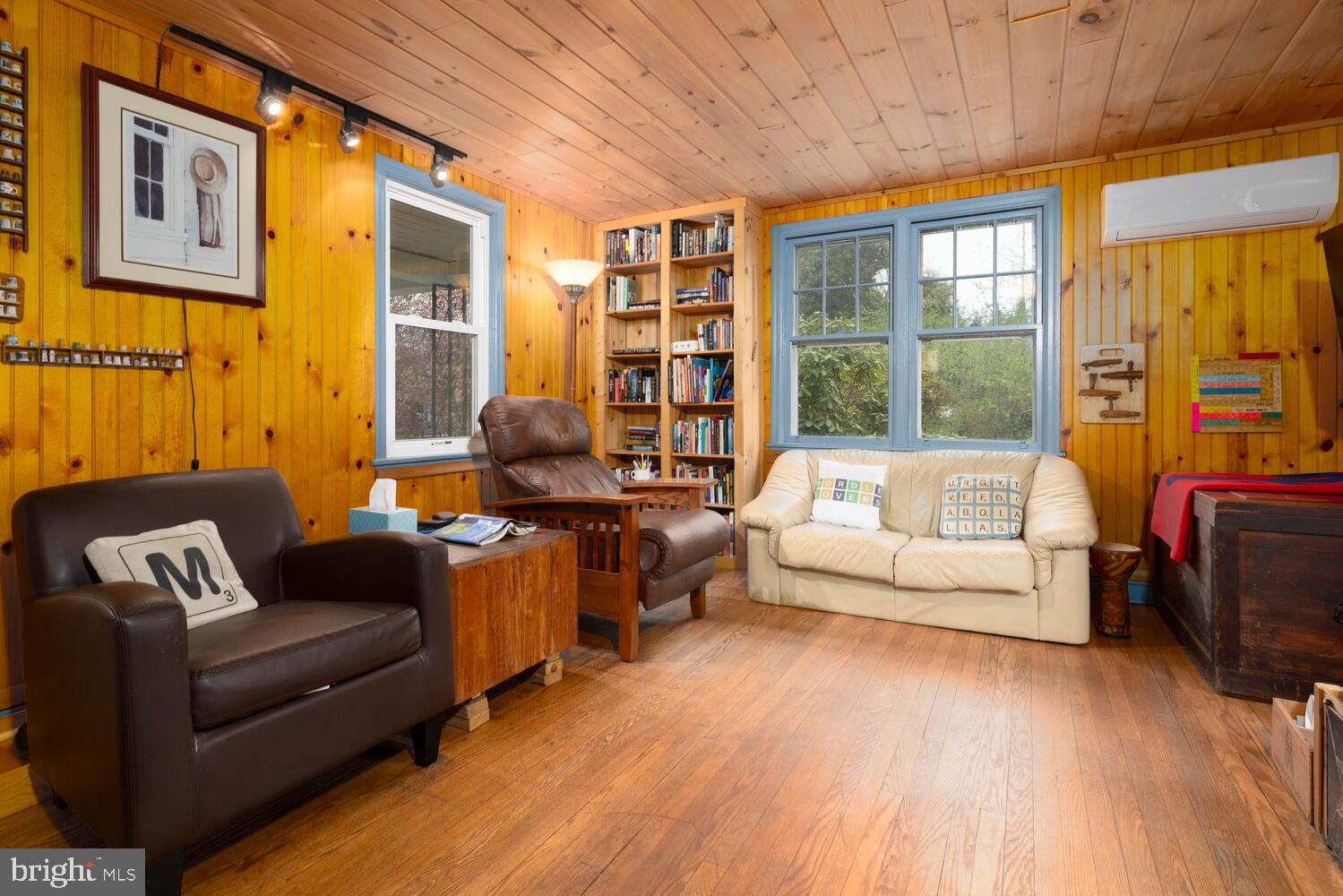 NORRITON EAST - Residential