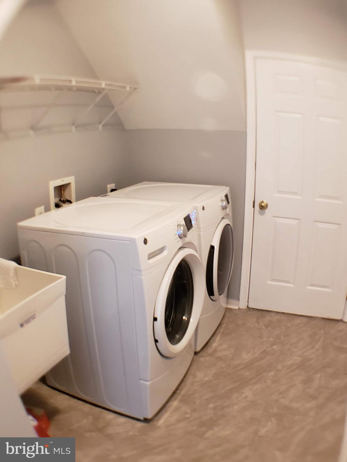 SOUTH RIDING - Residential