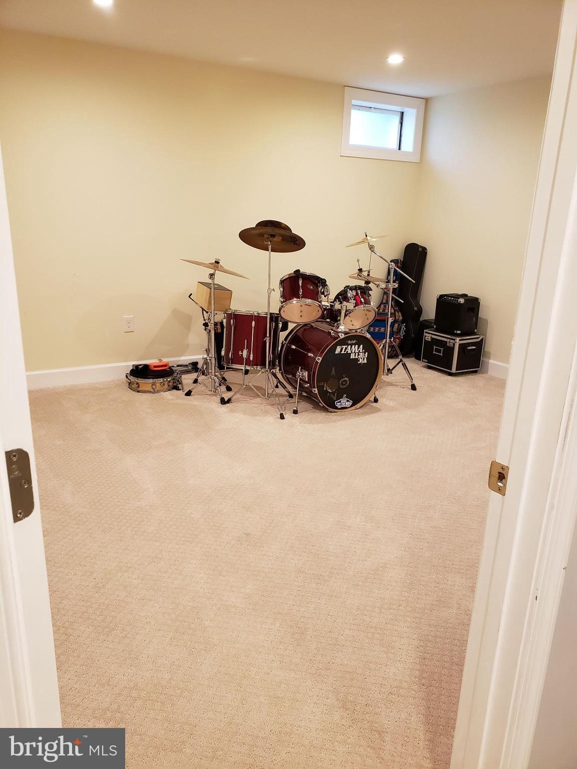 SOUTH RIDING - Residential