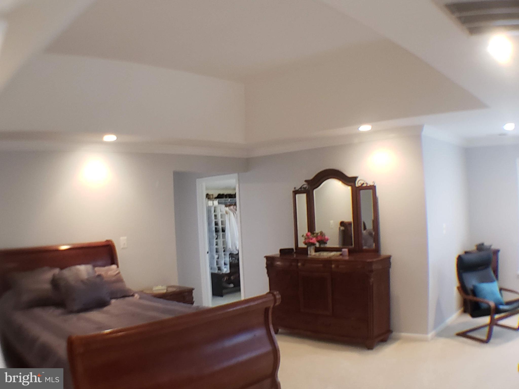 SOUTH RIDING - Residential