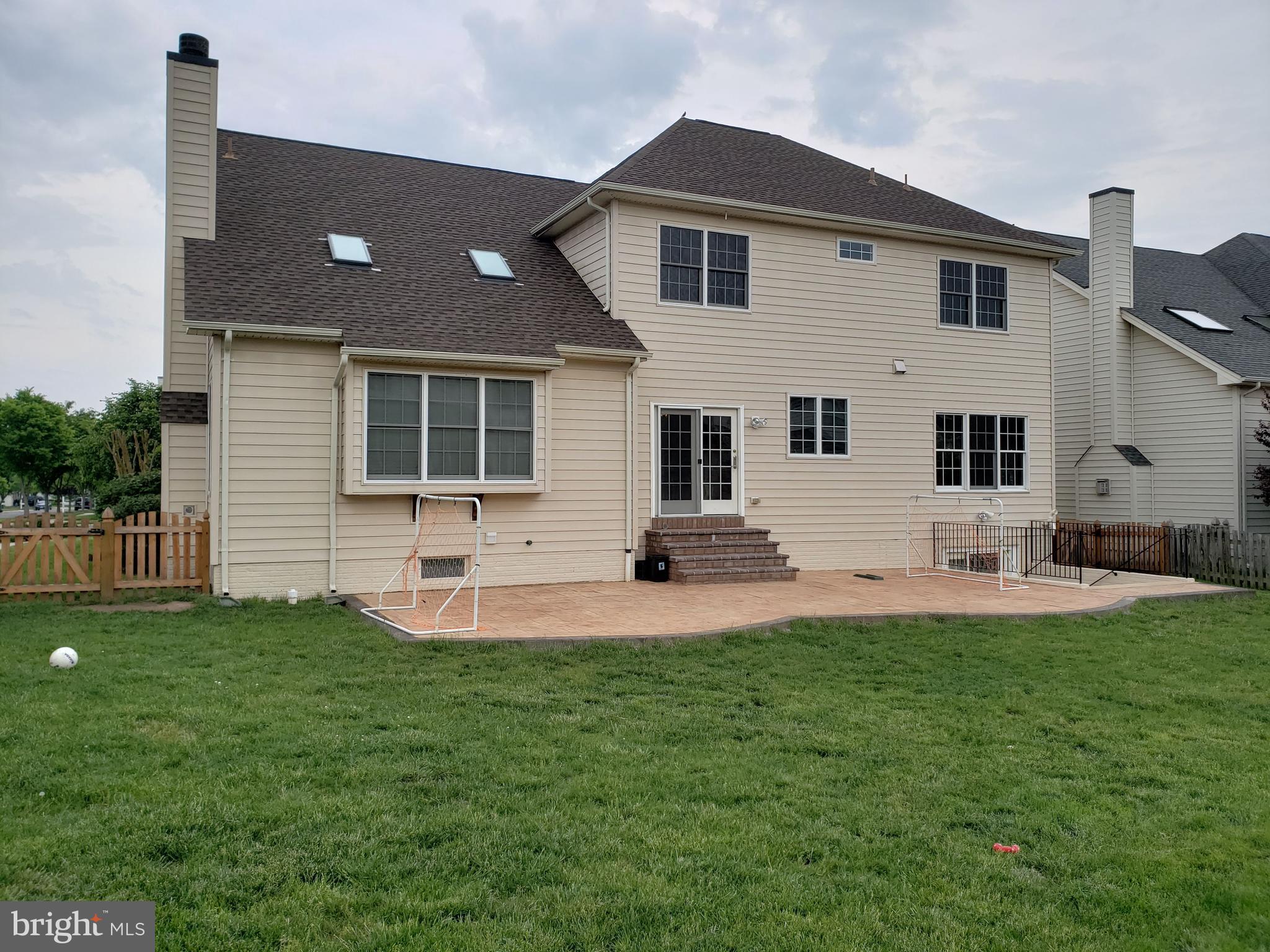 SOUTH RIDING - Residential