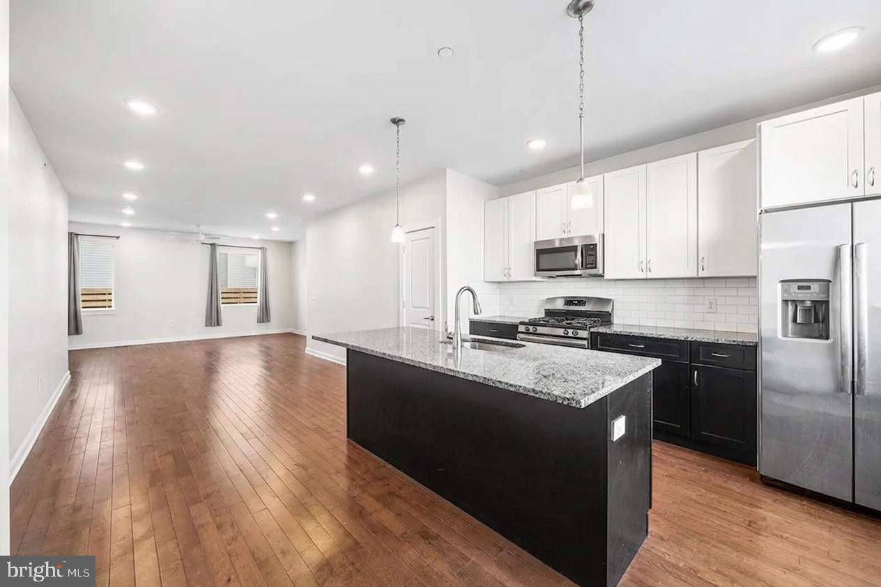 LUDLOW - Residential