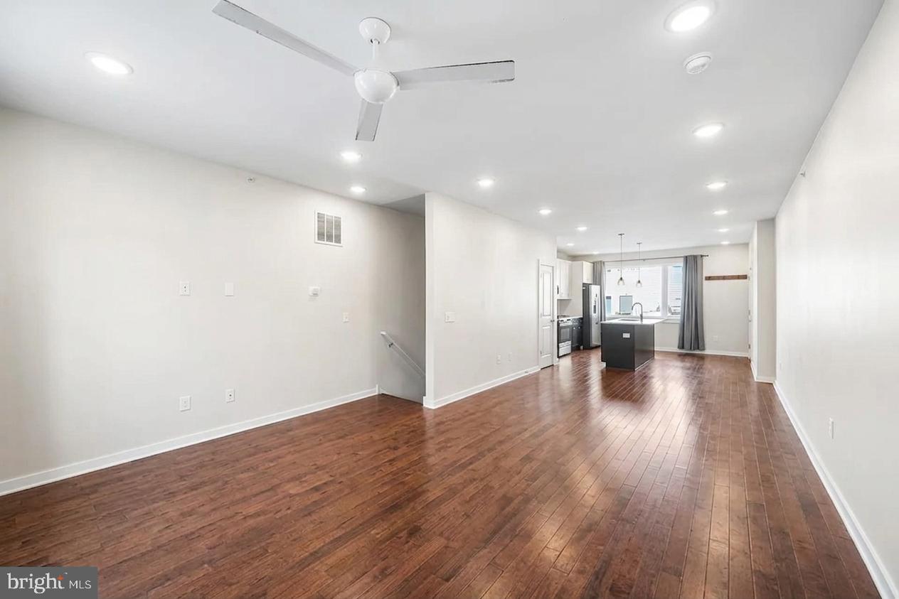 LUDLOW - Residential