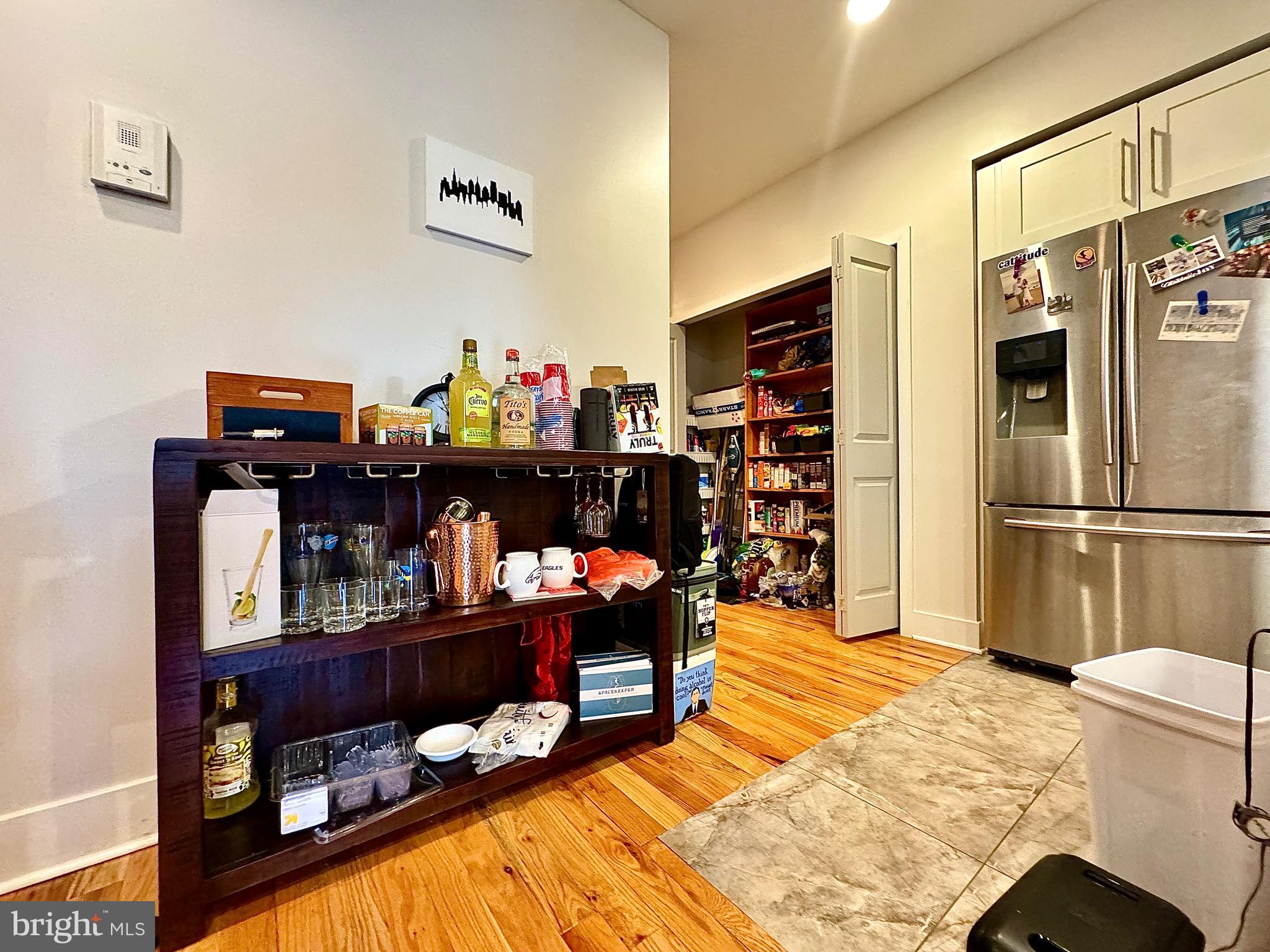 FAIRMOUNT - Residential Income