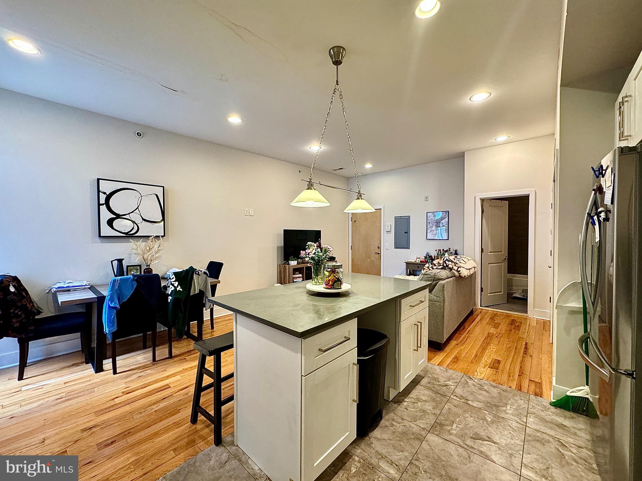 FAIRMOUNT - Residential Income