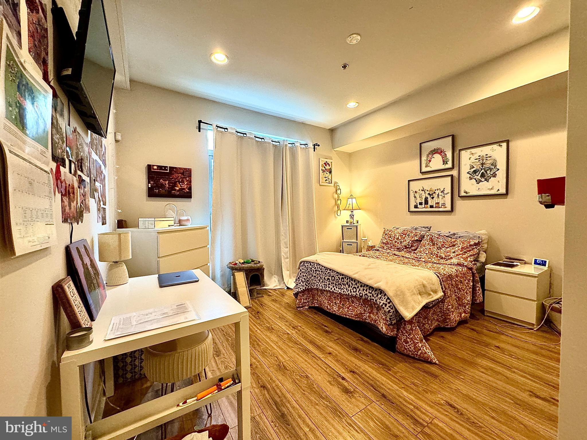 FAIRMOUNT - Residential Income