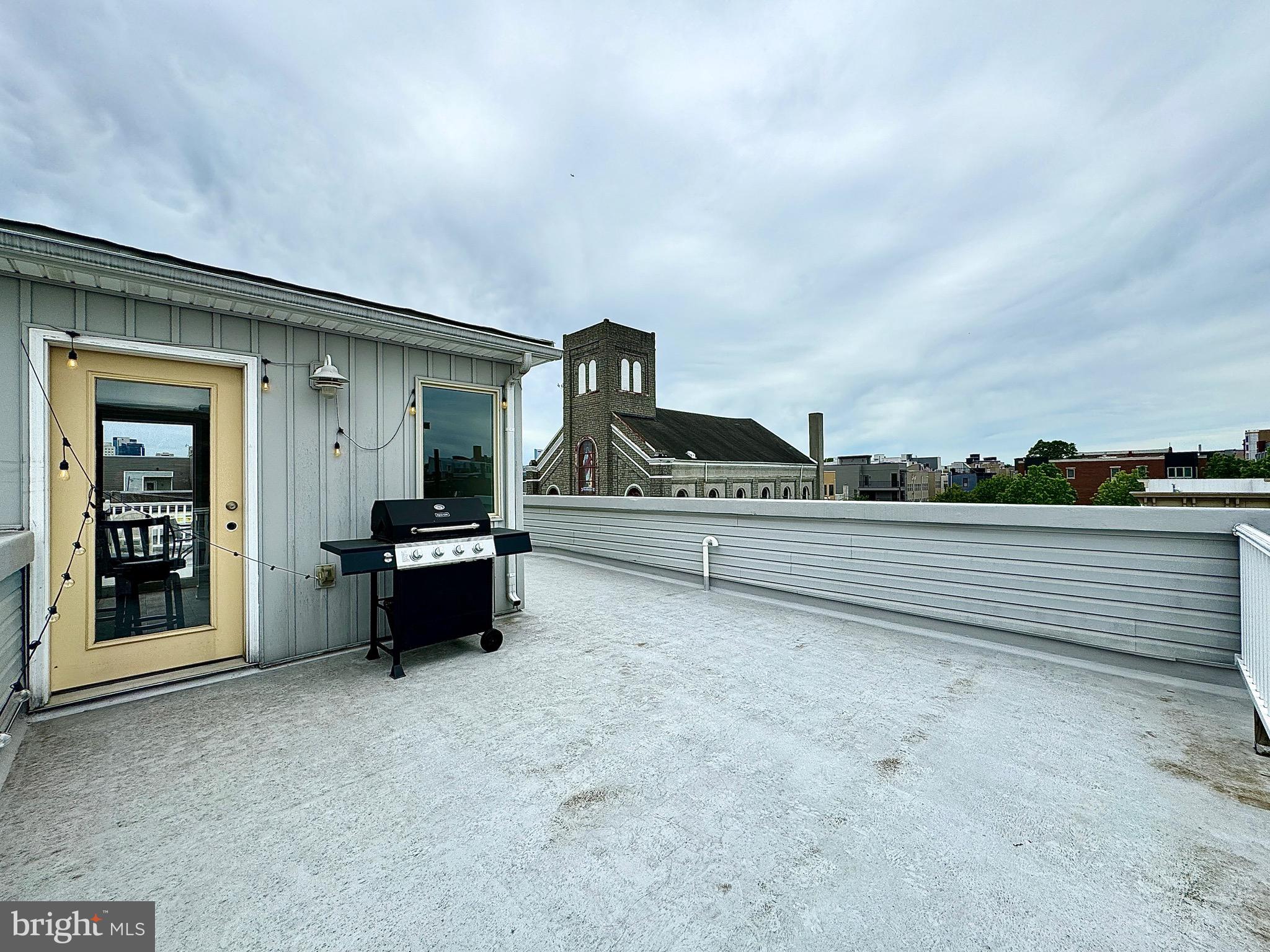 FAIRMOUNT - Residential Income