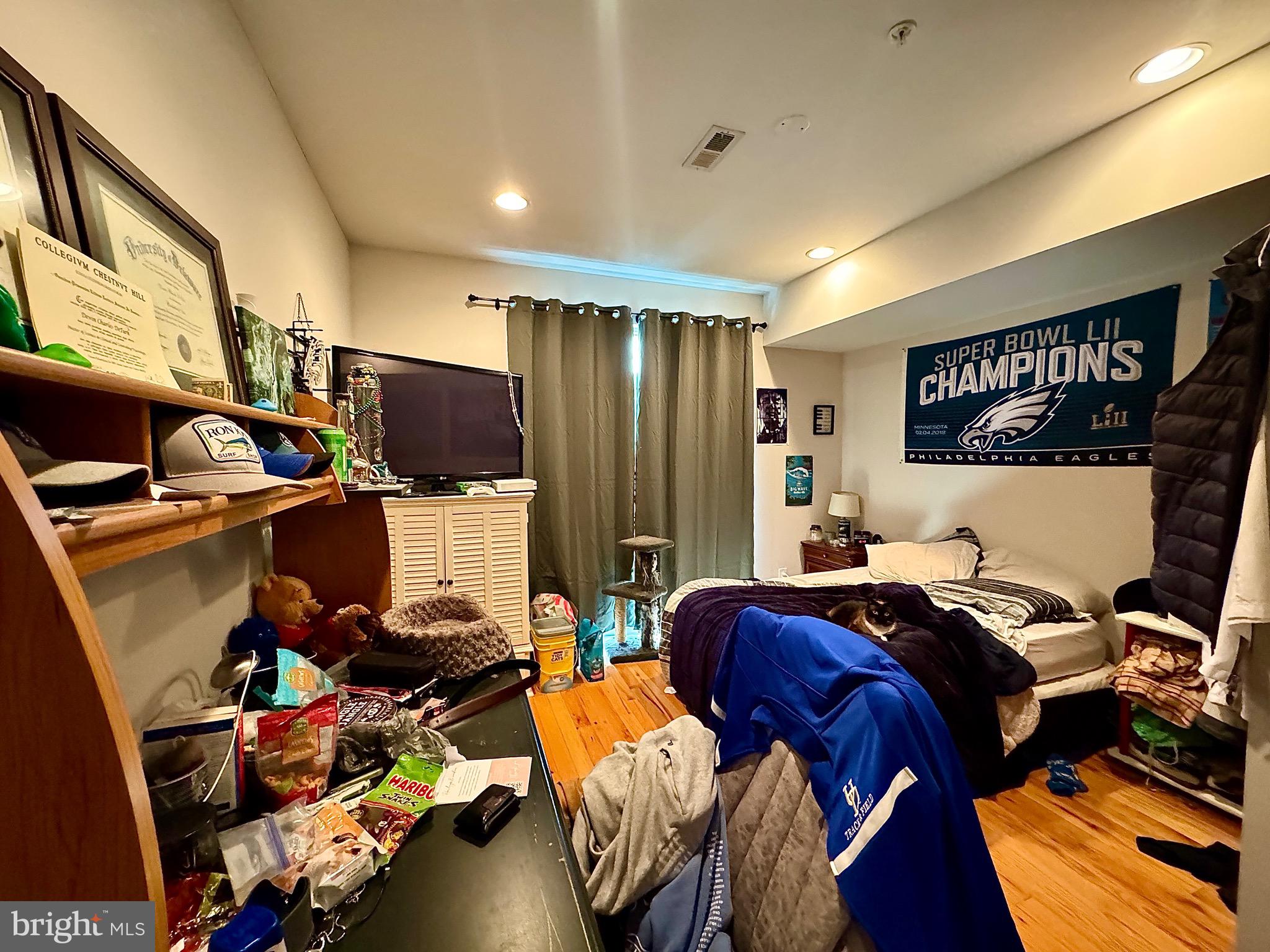 FAIRMOUNT - Residential Income