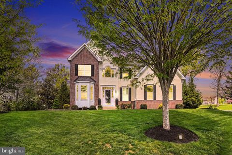 825 CLUBHOUSE DRIVE HARLEYSVILLE PA 19438